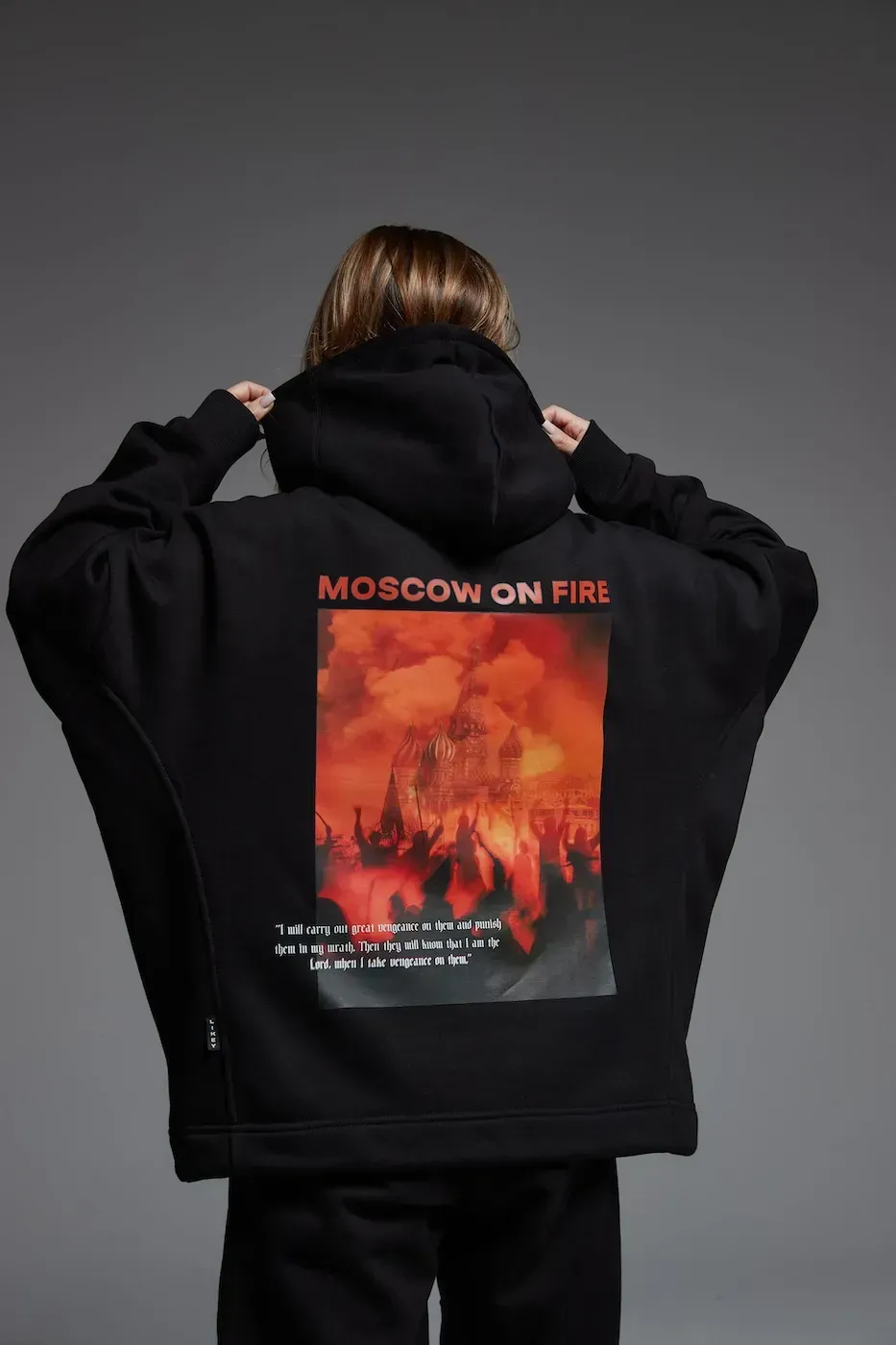 Hoodie "moscow on fire" black