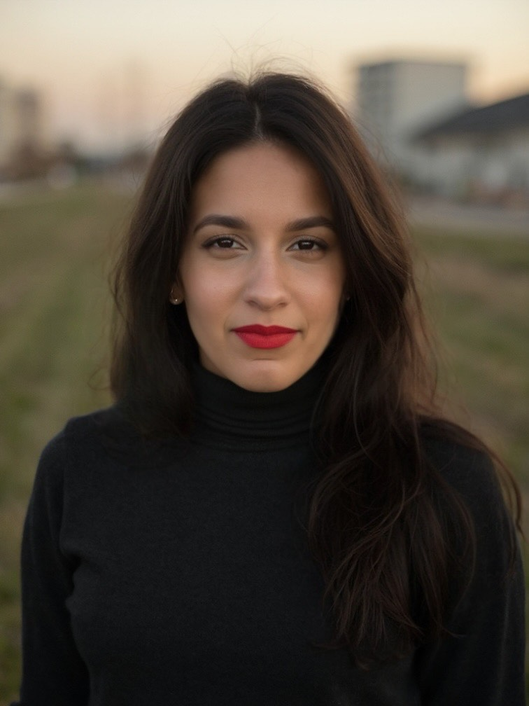 Julieta Zemla staff portrait photo outdoors