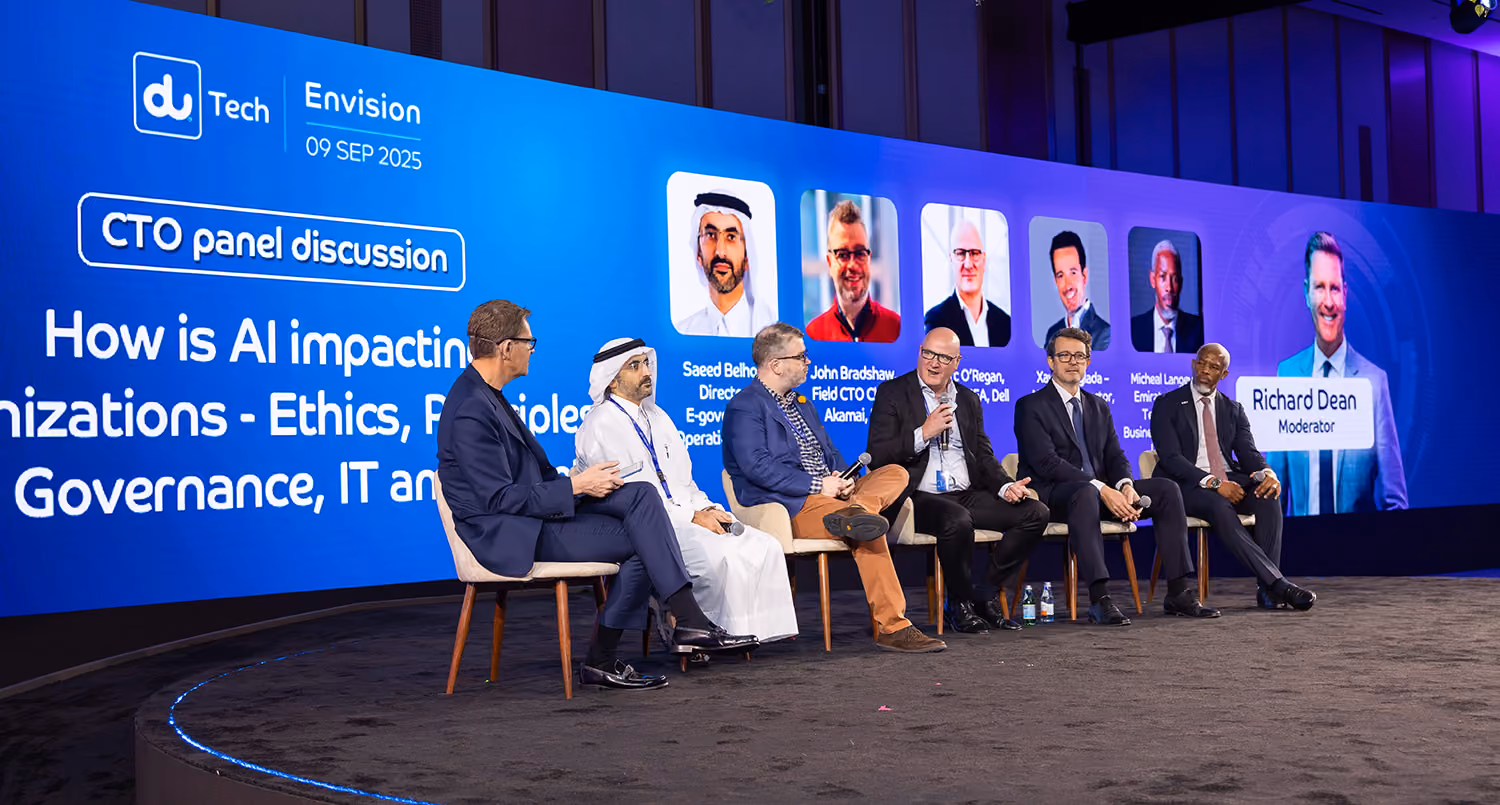 Panel discussion at du Tech Envision 2025