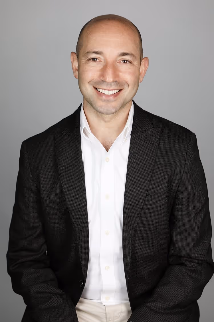 Dr. Ben Yudkoff, Co-founder and Chief Medical Officer at Lumin Health, delivering expert-led insurance covered ketamine therapy in Massachusetts