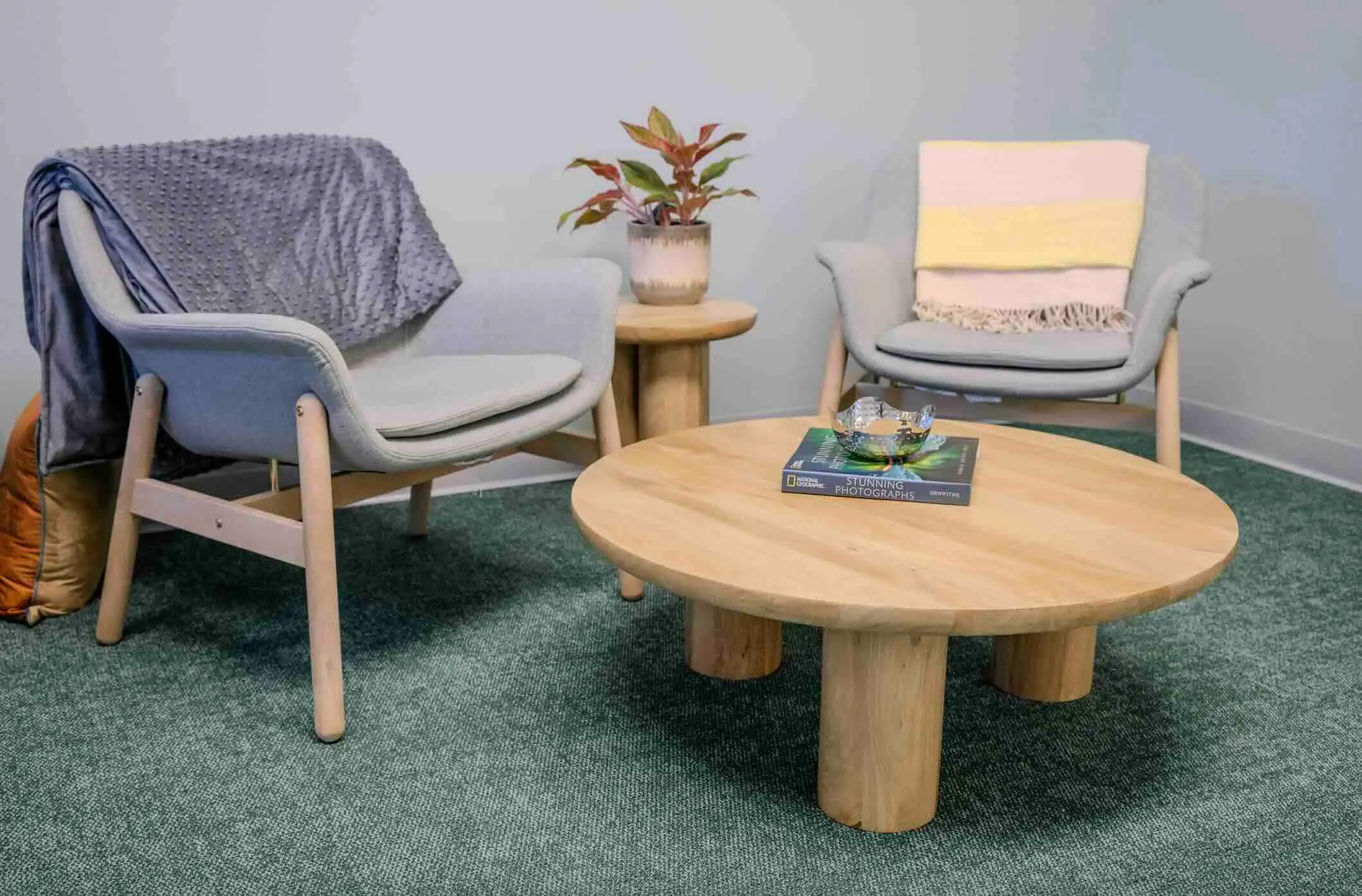 A view of Lumin Health's waiting room before patients start ketamine therapy.