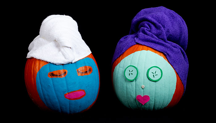 Ttyl At The Spa Kins