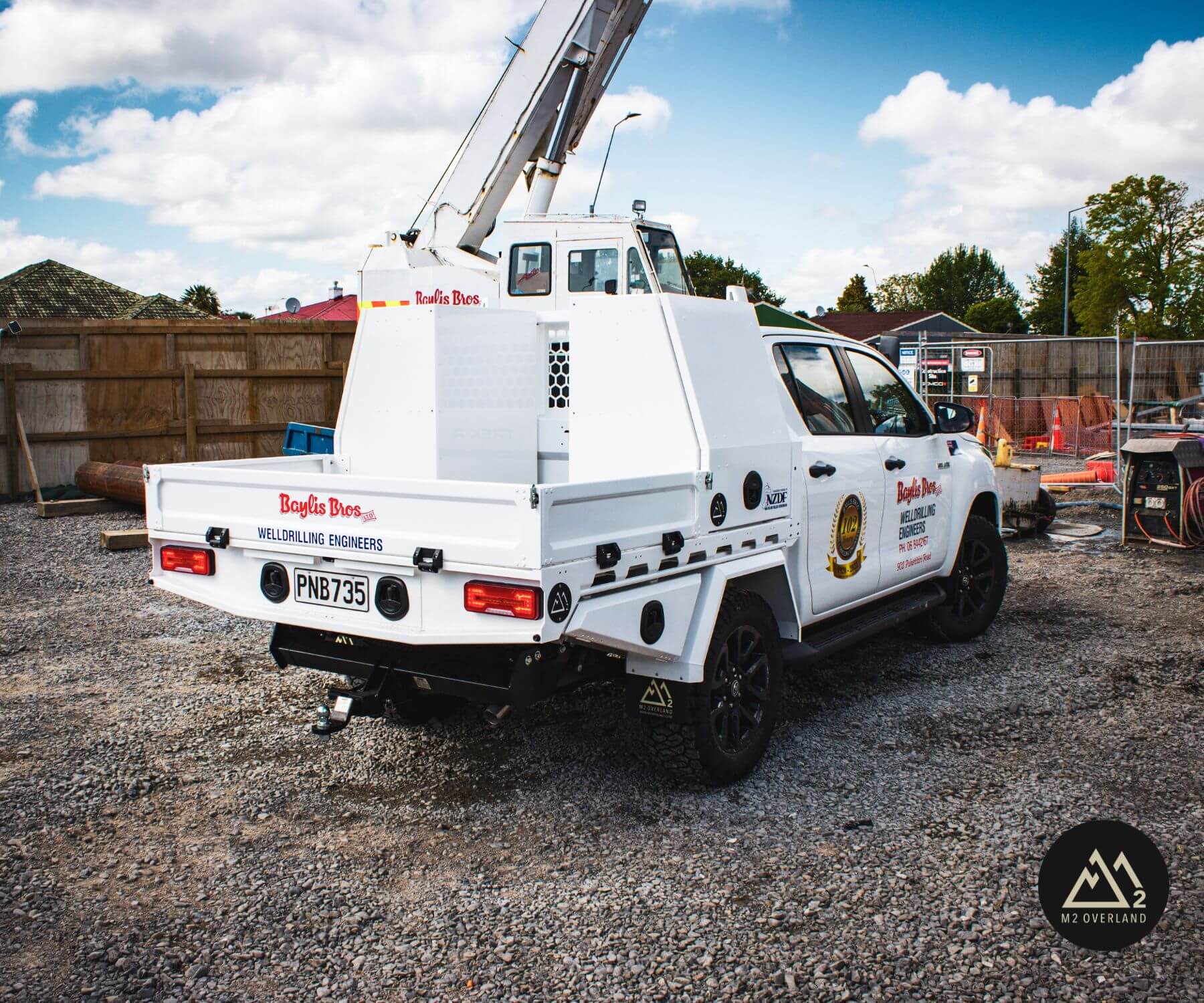 Mitsubishi Triton with Tray & canopy system