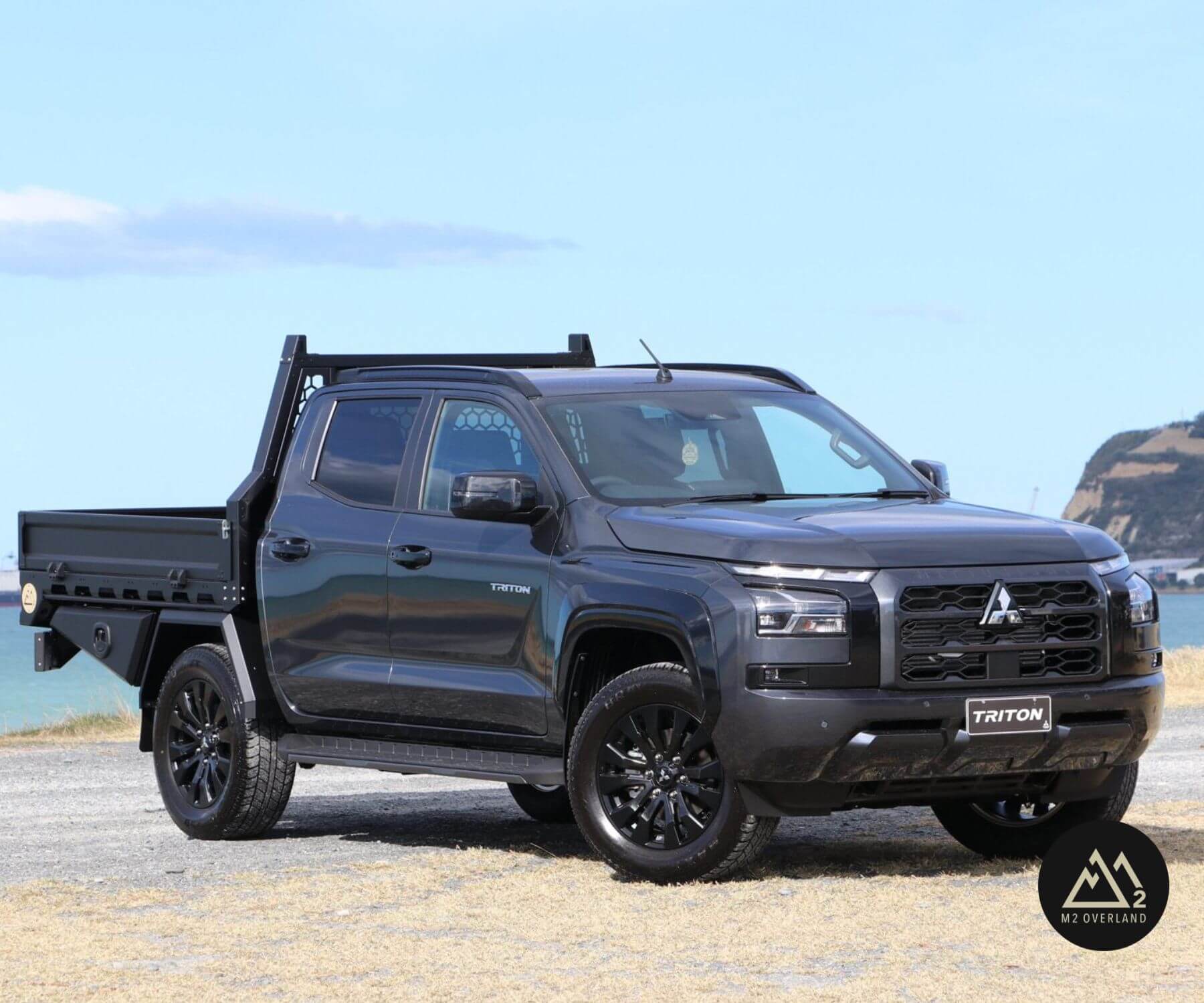 Mitsubishi Triton with  Trekr Tray System