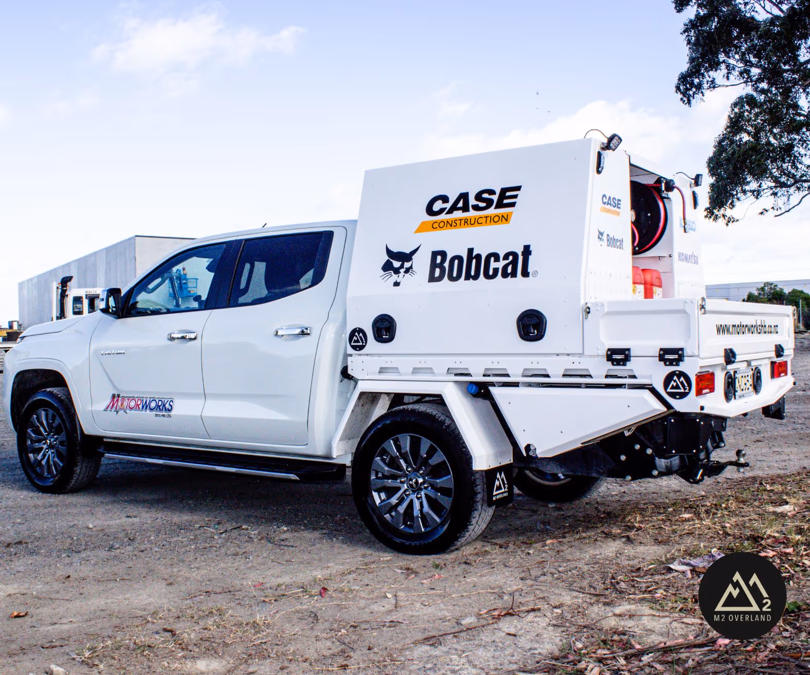 Mitsubishi Triton with  Tray & canopy system