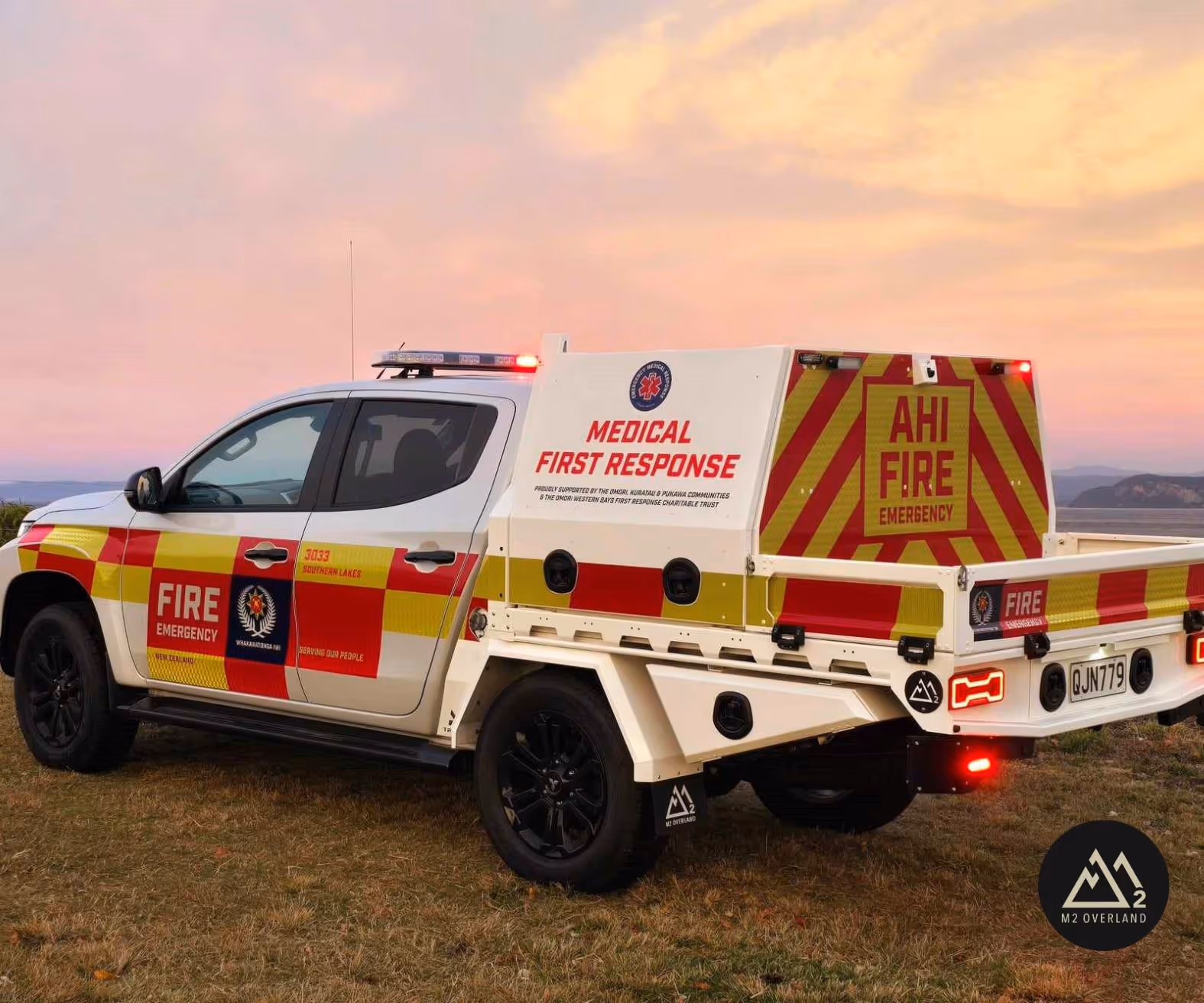Mitsubishi Triton with  Tray & canopy system