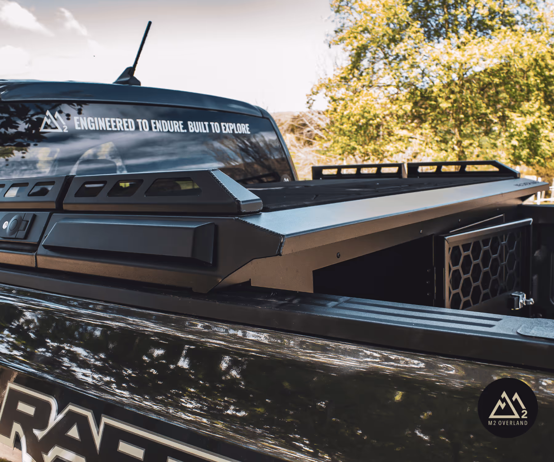 ute dog box system
