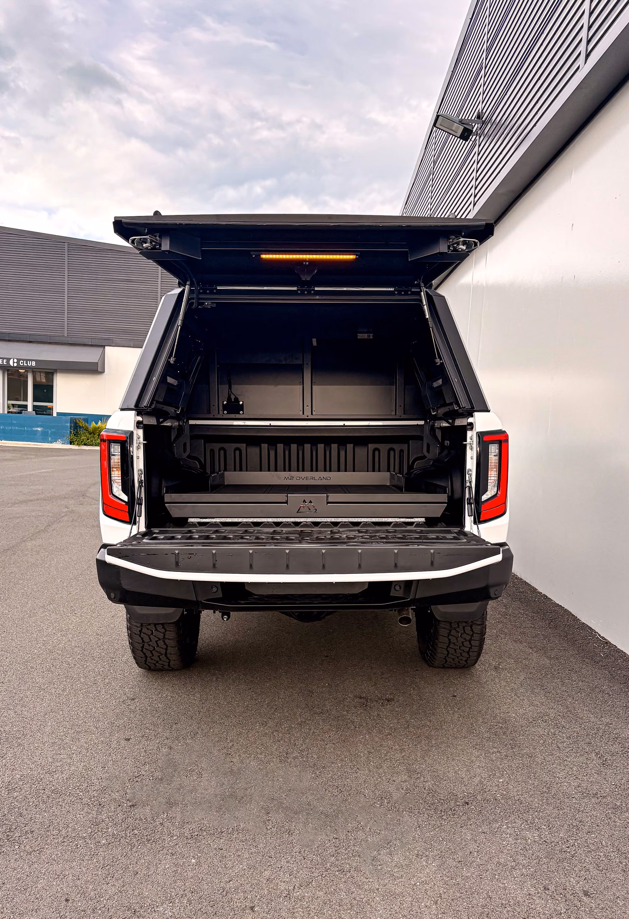 artemis wellside canopy with vault slider