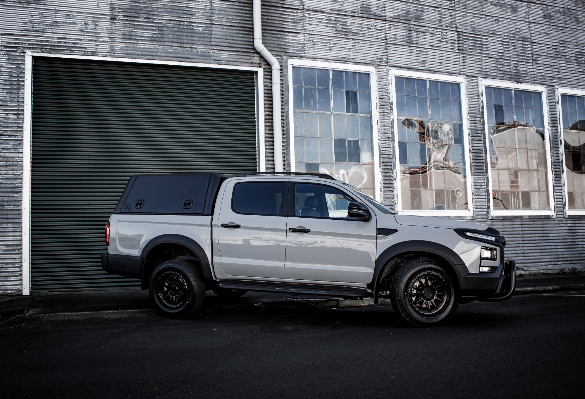 JAC T9