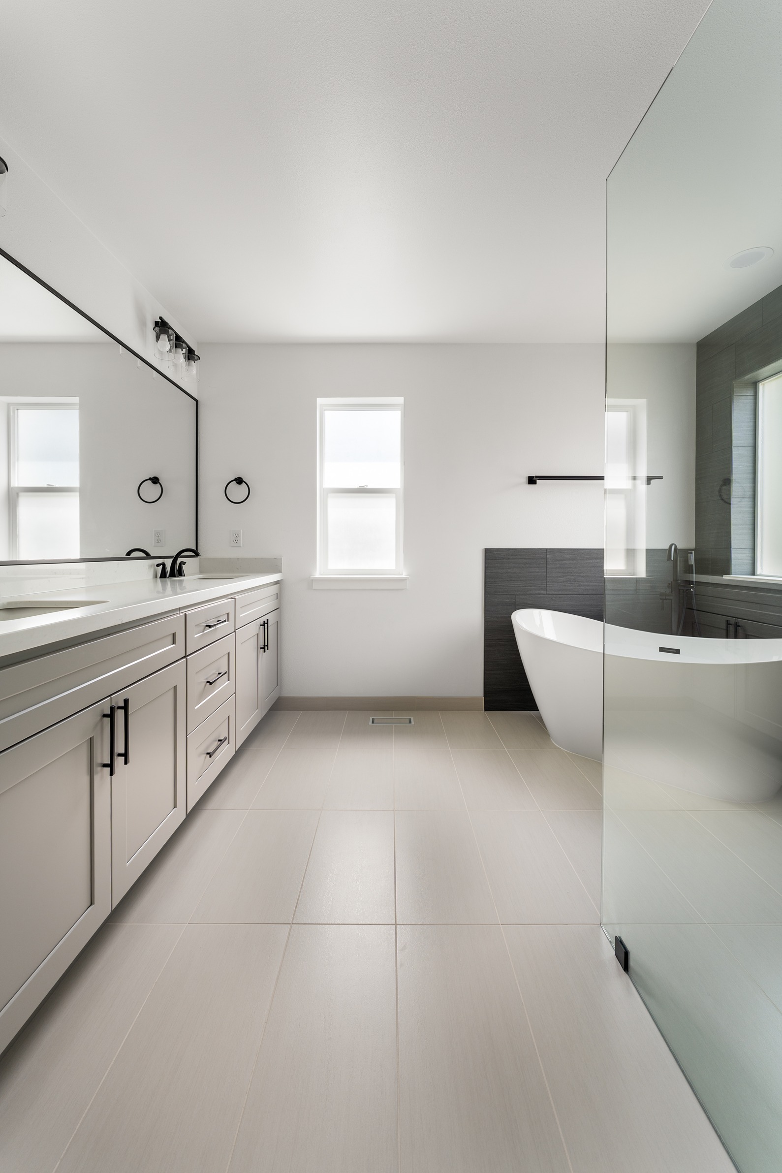 Elegant Bathroom Makeover – Kenmore