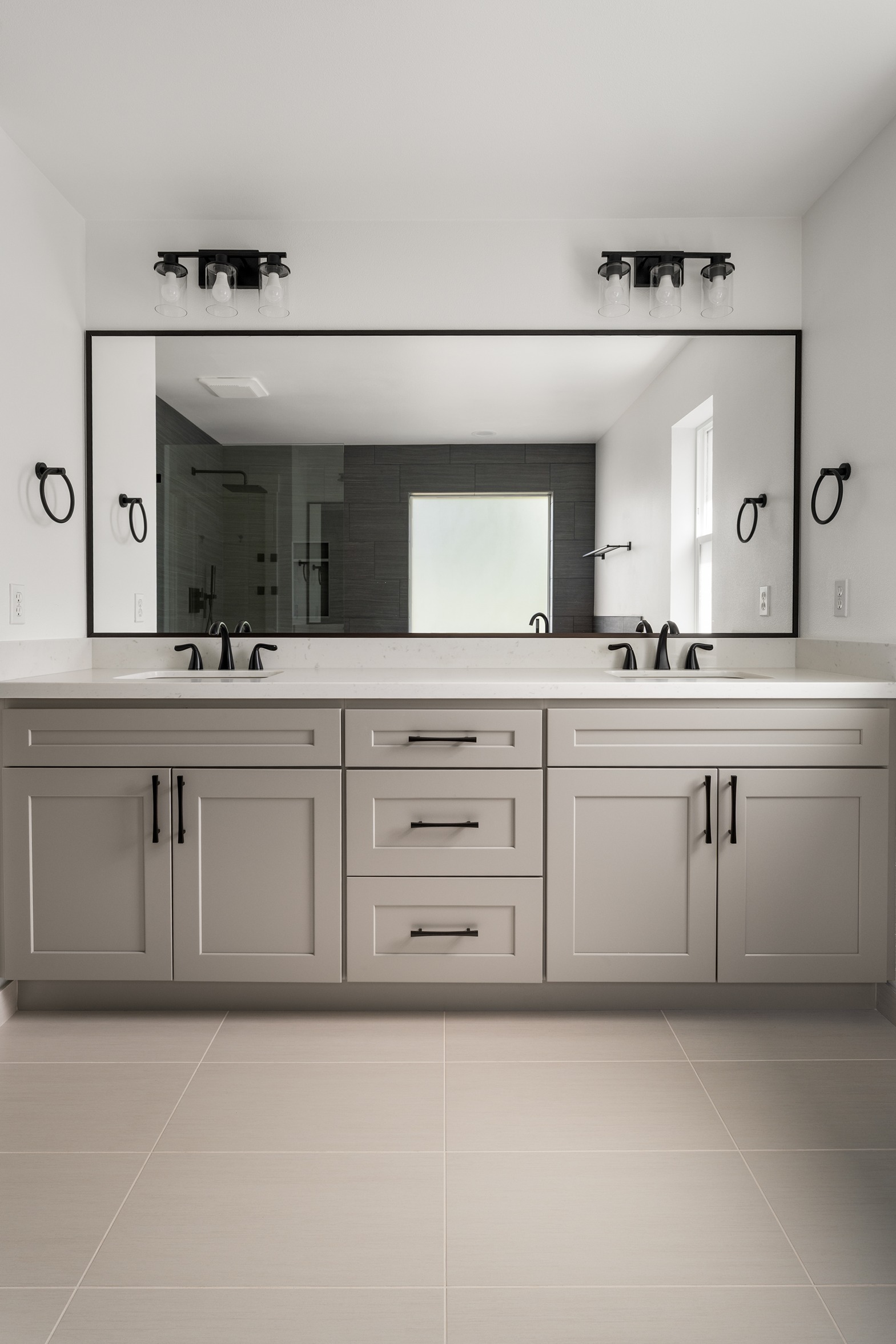 Elegant Bathroom Makeover – Kenmore