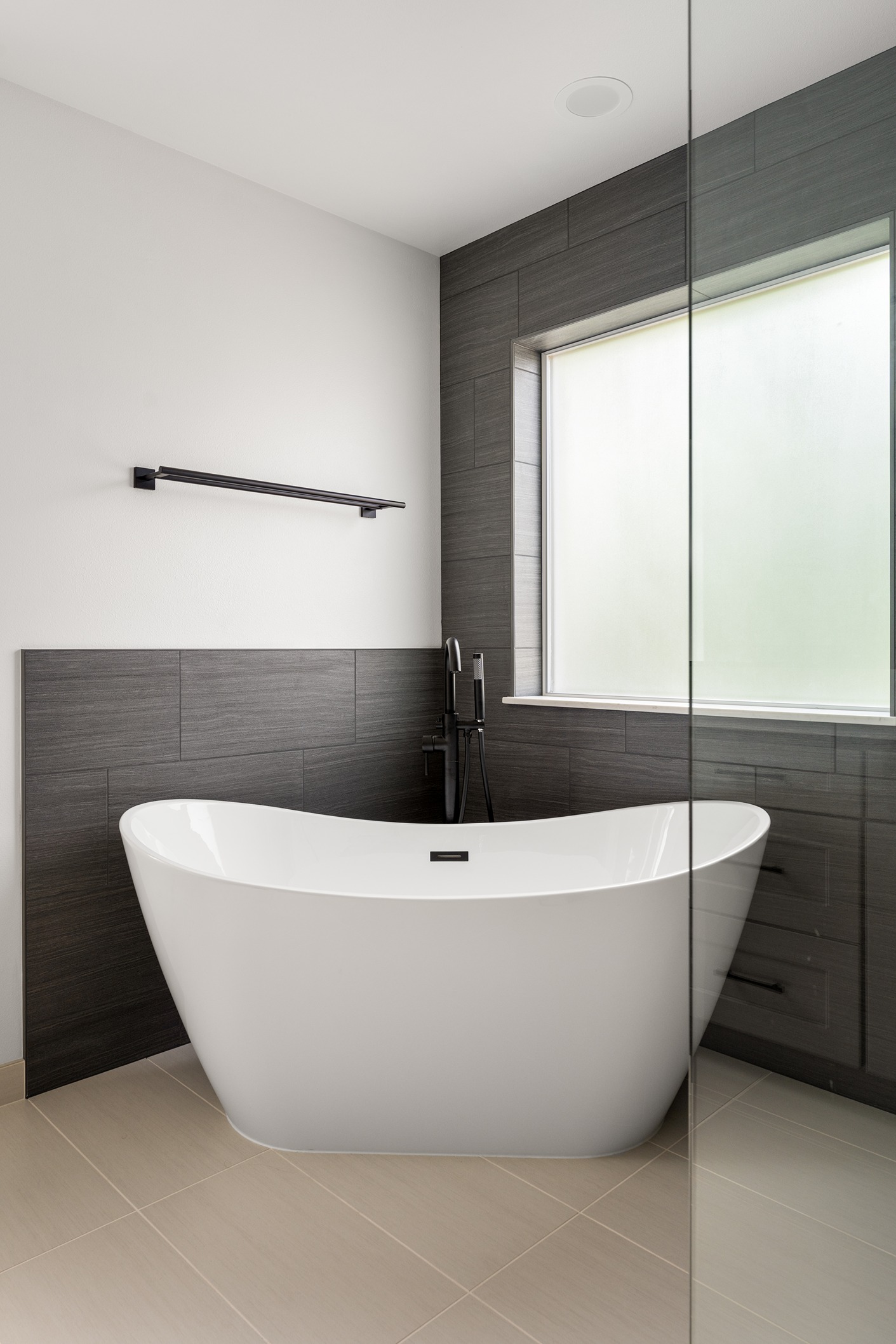 Elegant Bathroom Makeover – Kenmore