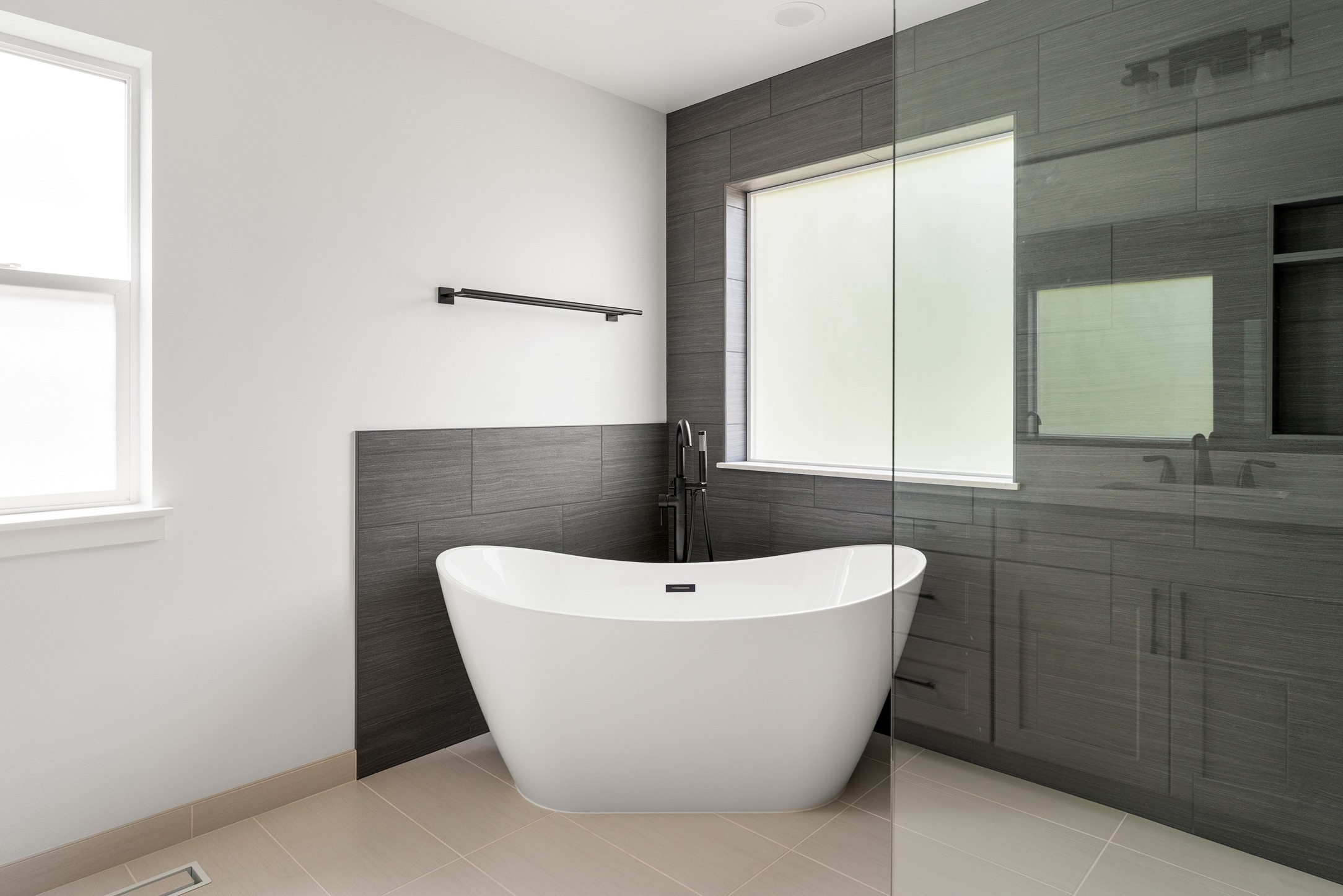 Elegant Bathroom Makeover – Kenmore