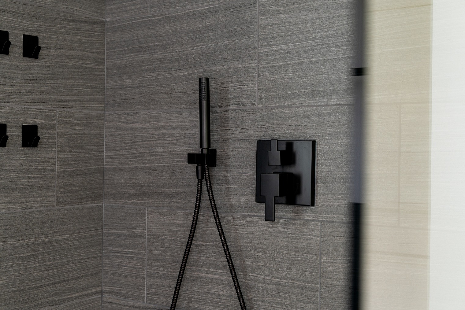 Elegant Bathroom Makeover – Kenmore