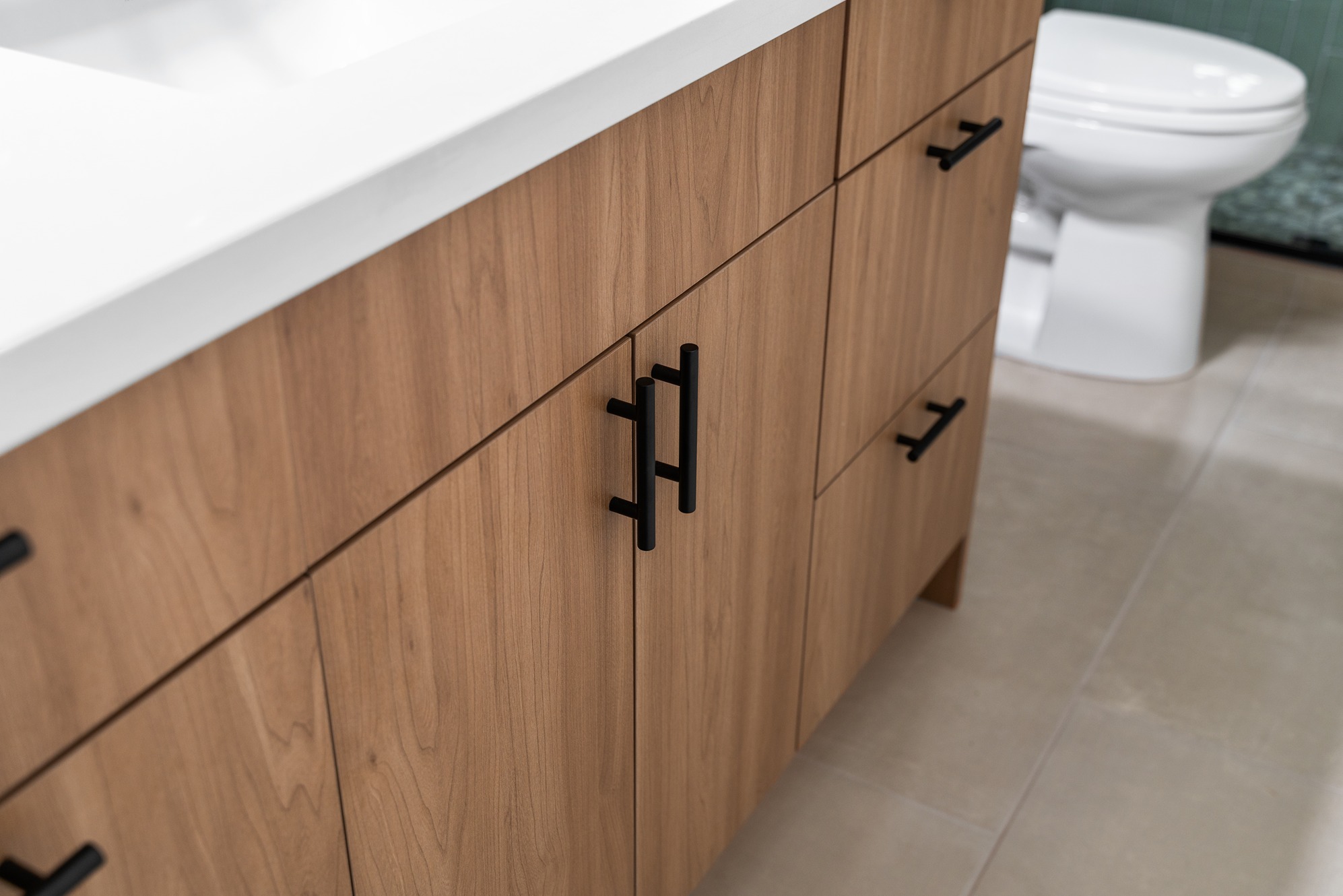 High-End Bathroom Update – Mill Creek 