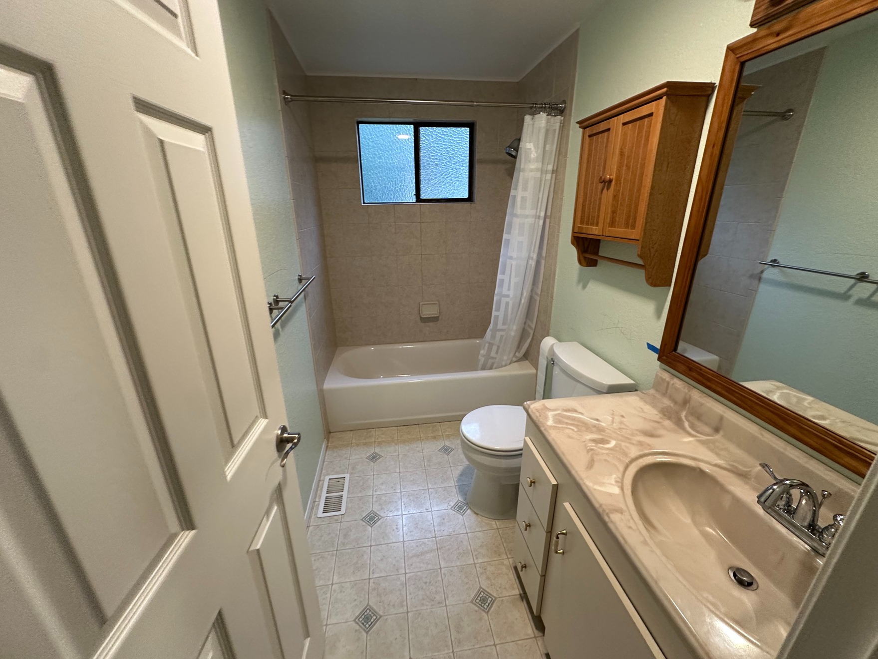 Contemporary Bathroom Project – Woodinville Before