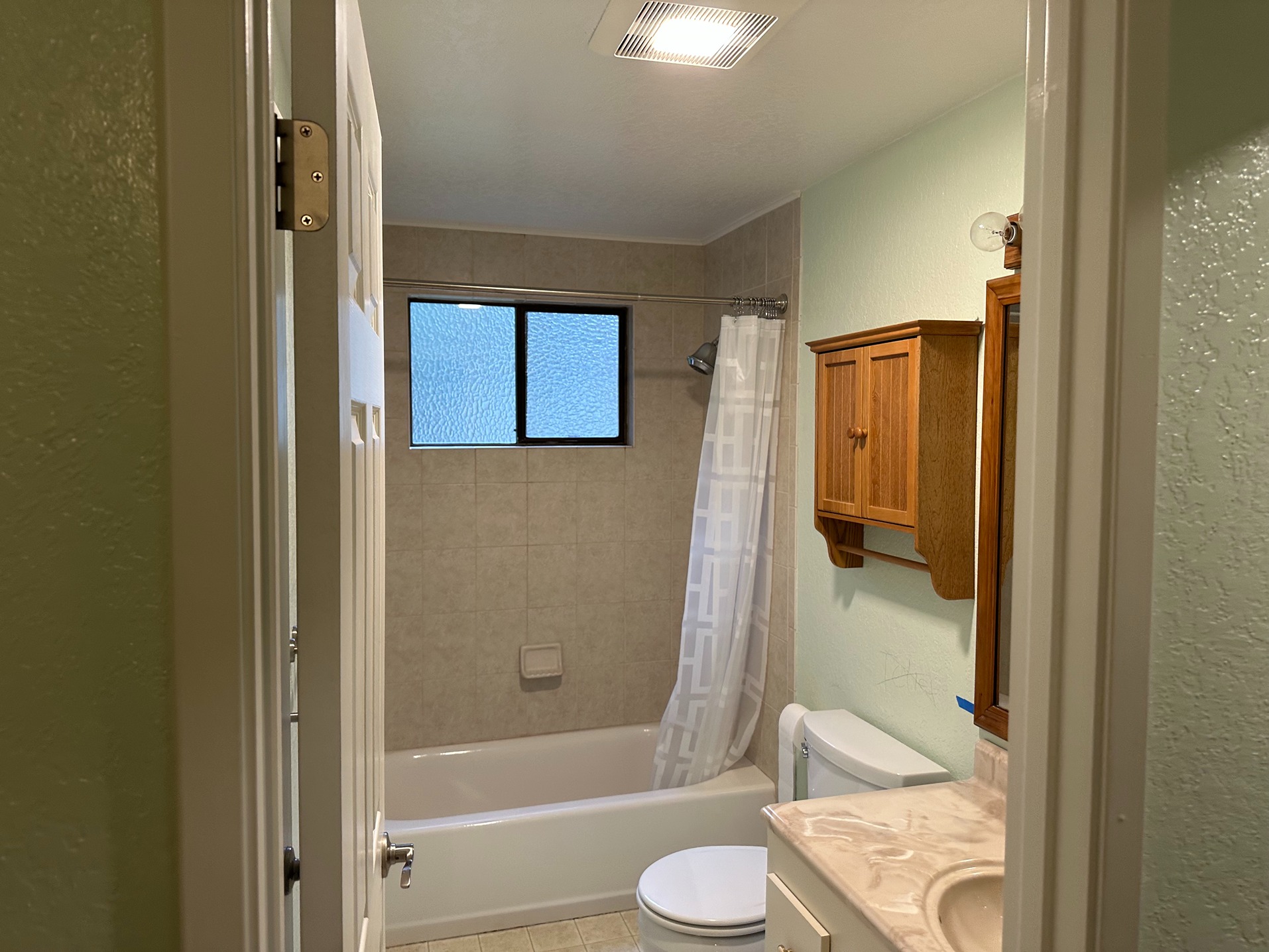 Contemporary Bathroom Project – Woodinville Before