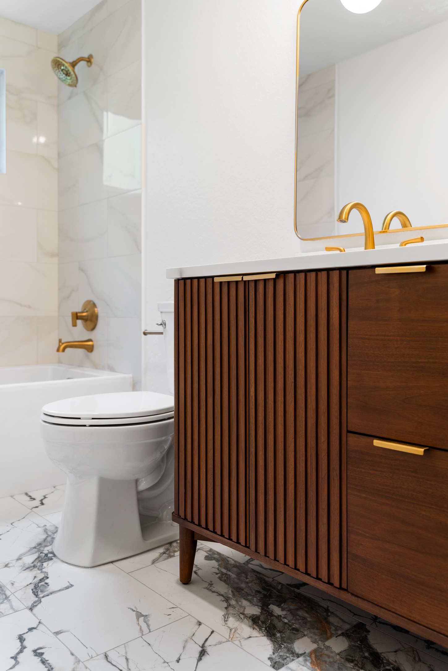 Contemporary Bathroom Project – Woodinville After