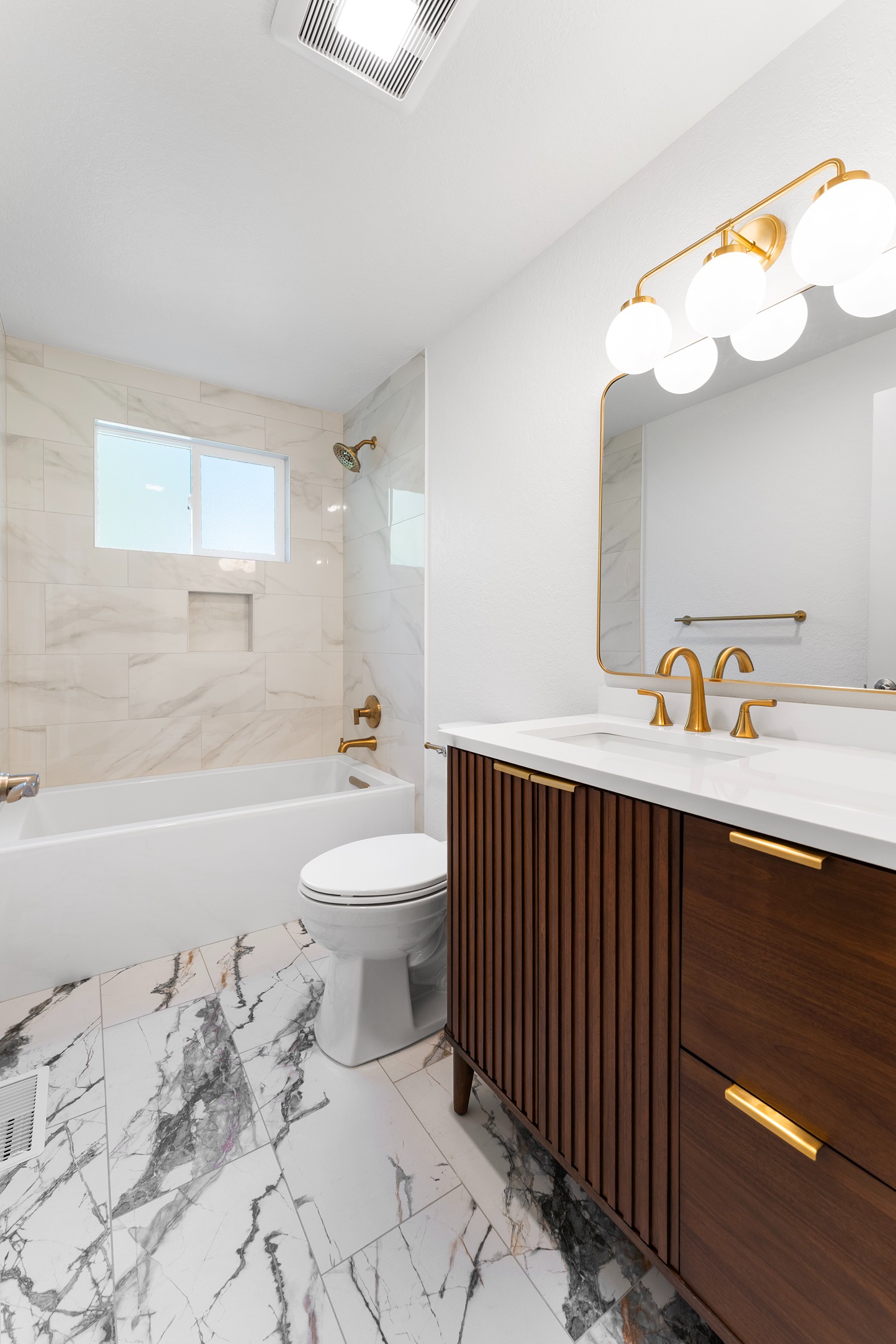 Contemporary Bathroom Project – Woodinville After