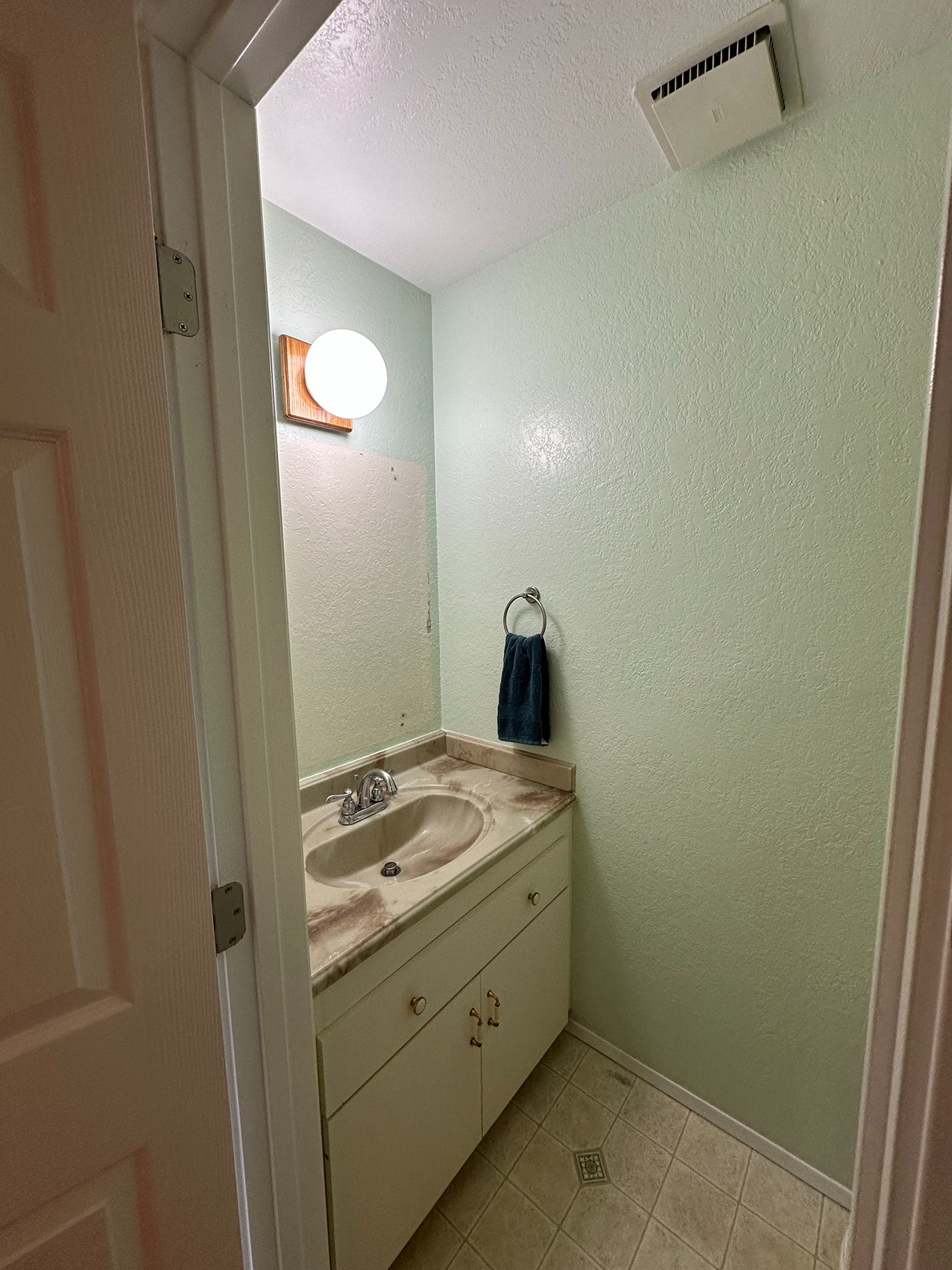 Stylish Powder Room Makeover – Woodinville Before
