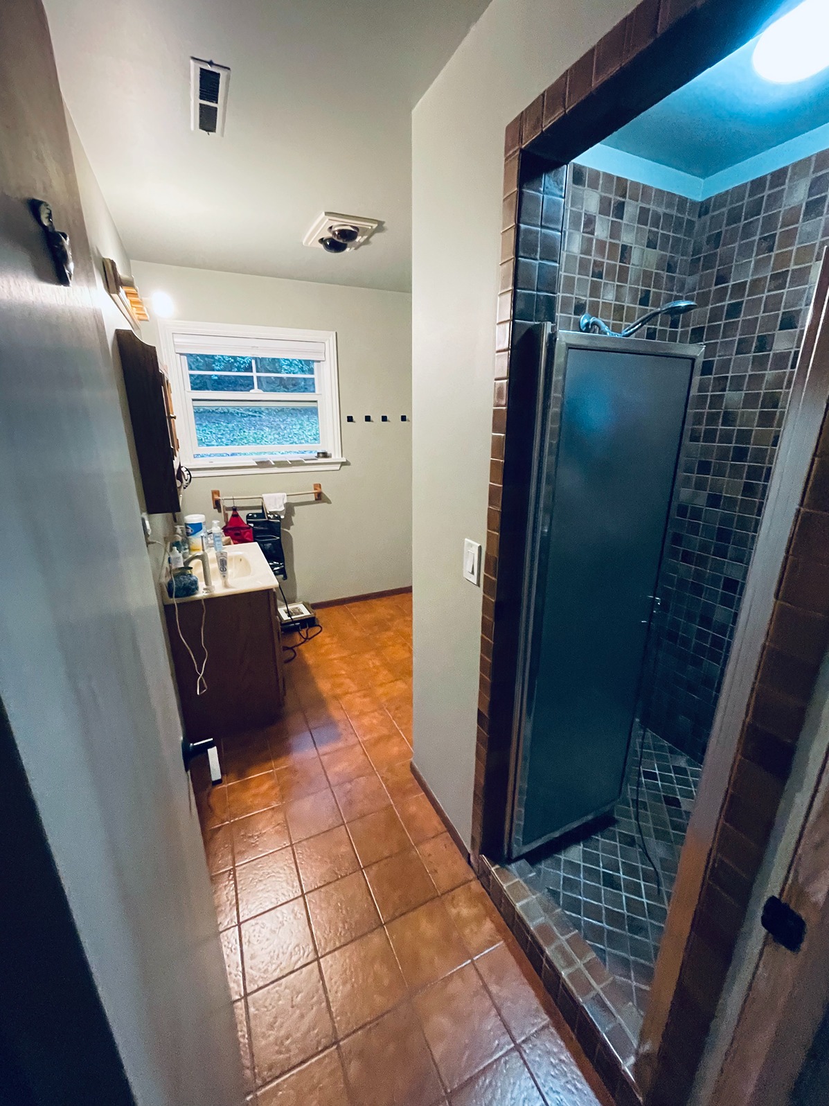 Full Revamp of a Bellevue Bathroom Before