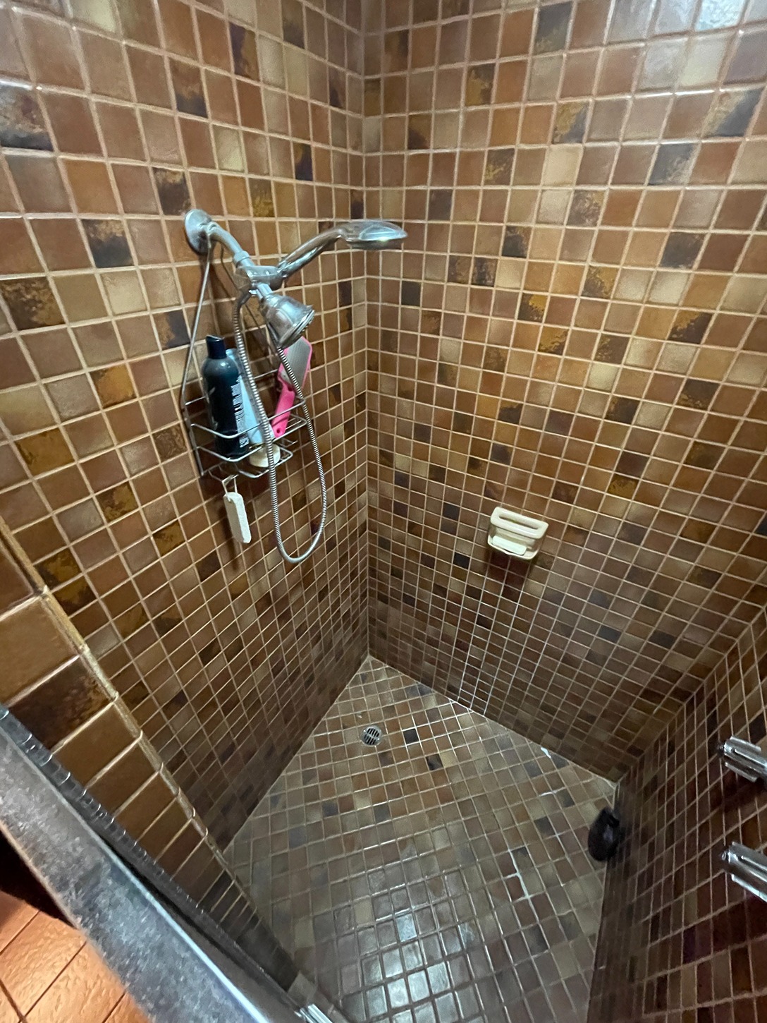 Full Revamp of a Bellevue Bathroom Before