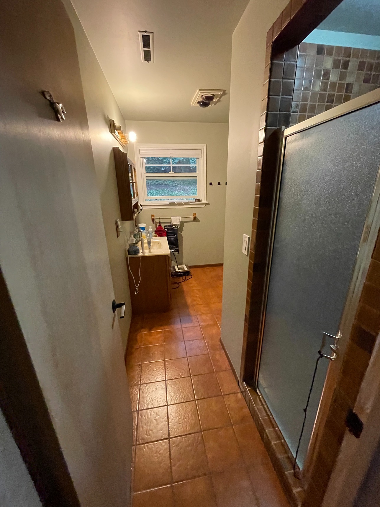Full Revamp of a Bellevue Bathroom Before