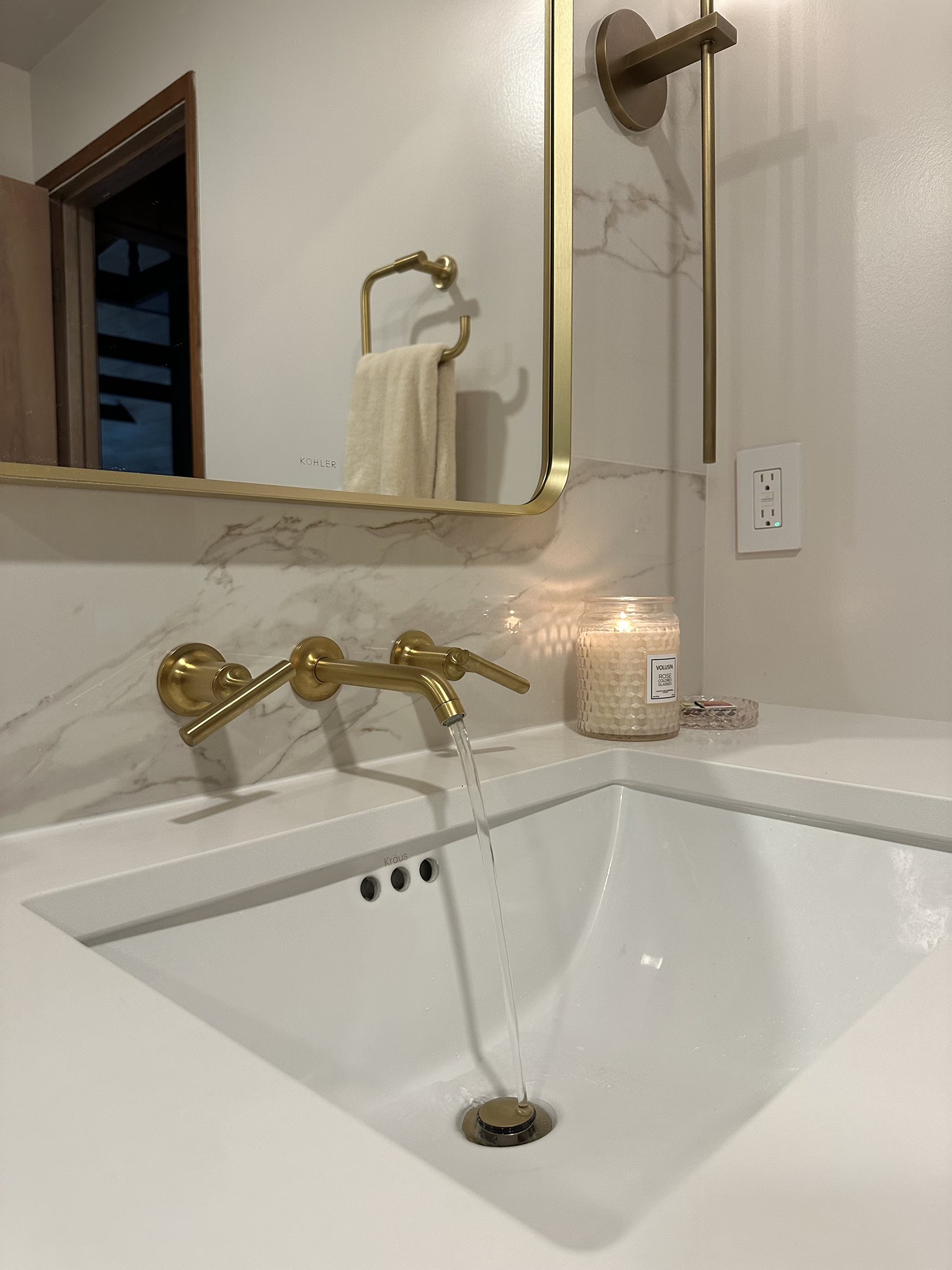 Full Revamp of a Bellevue Bathroom After