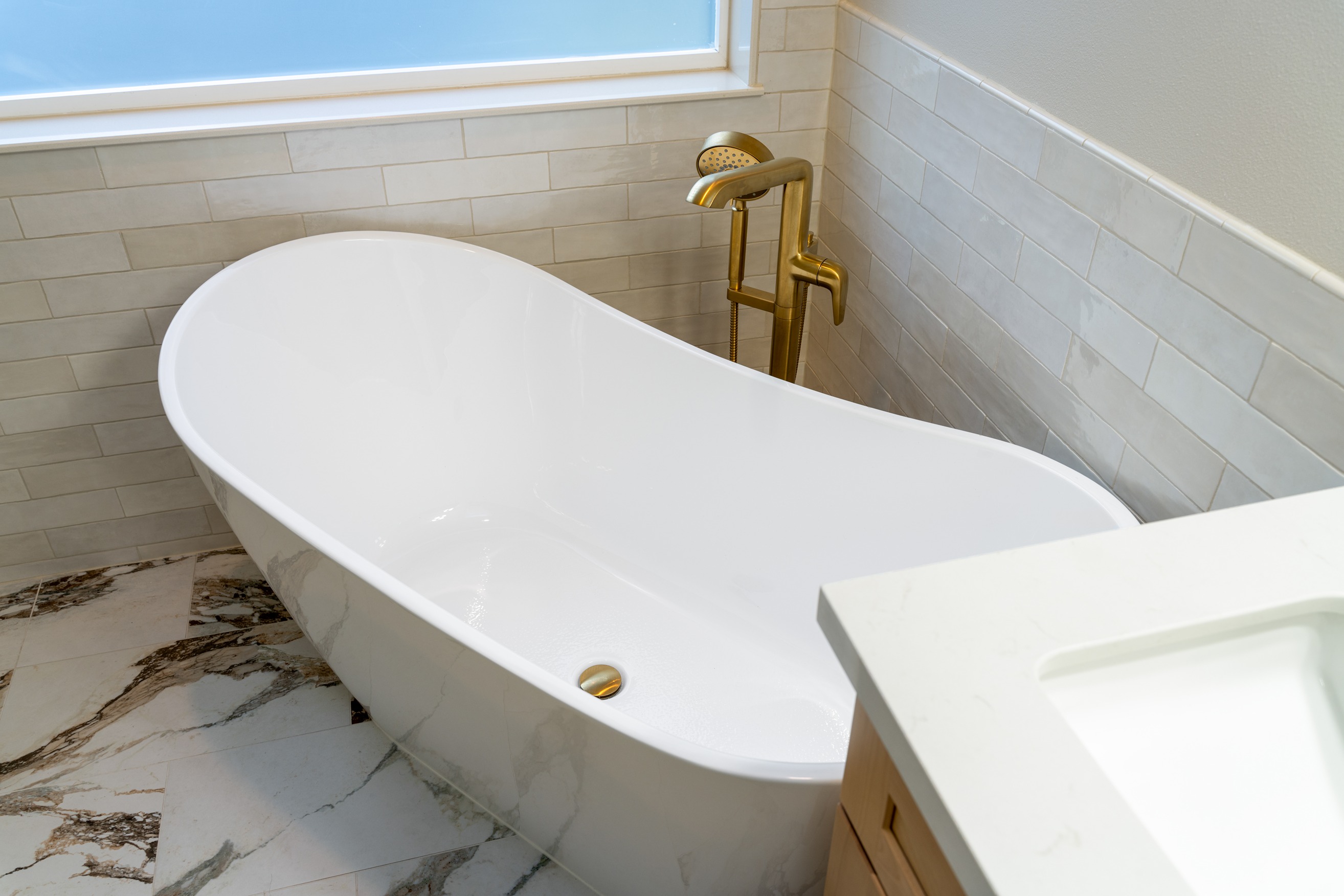 Woodinville Master Bath Remodel: Spa-Like Transformation After