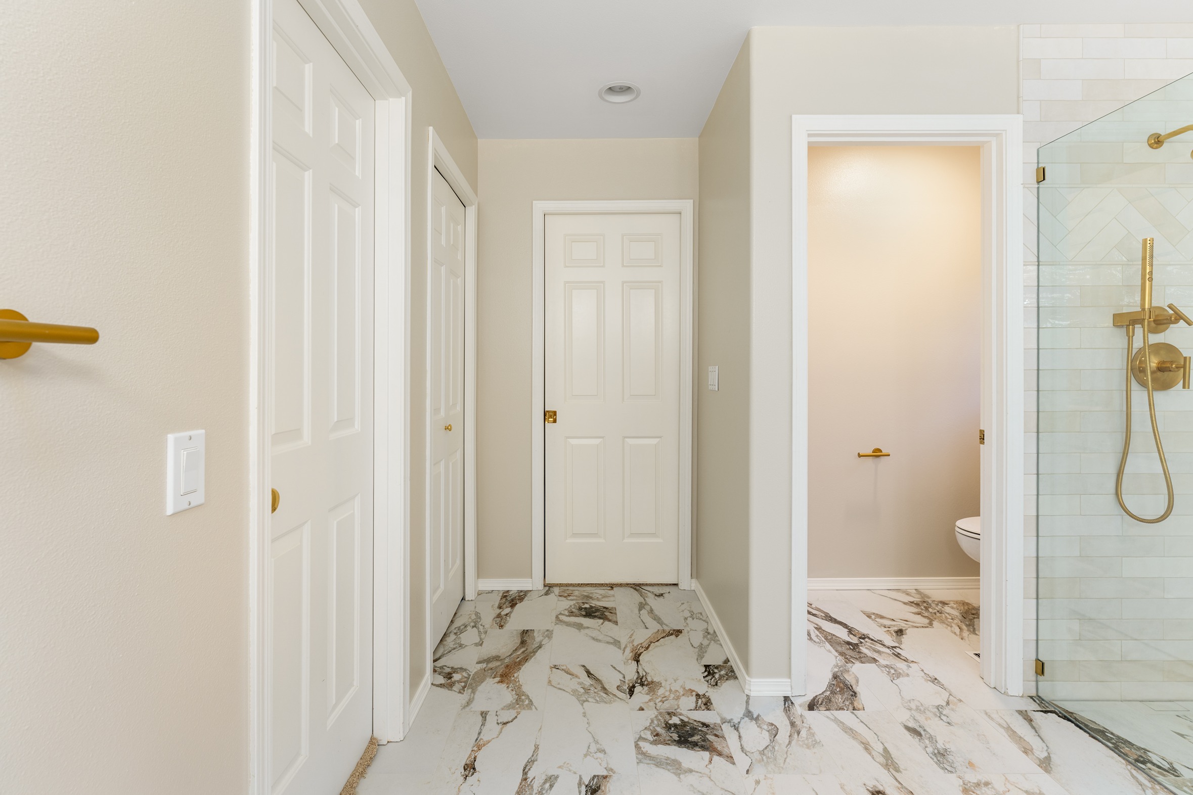 Woodinville Master Bath Remodel: Spa-Like Transformation After