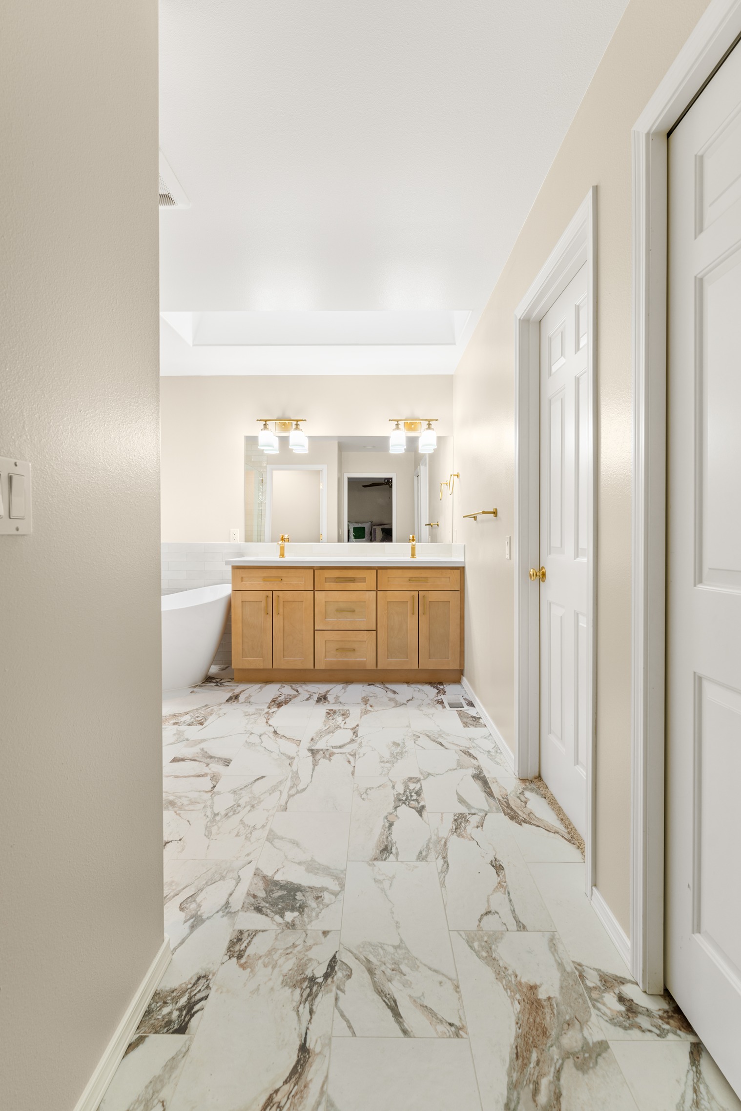 Woodinville Master Bath Remodel: Spa-Like Transformation After
