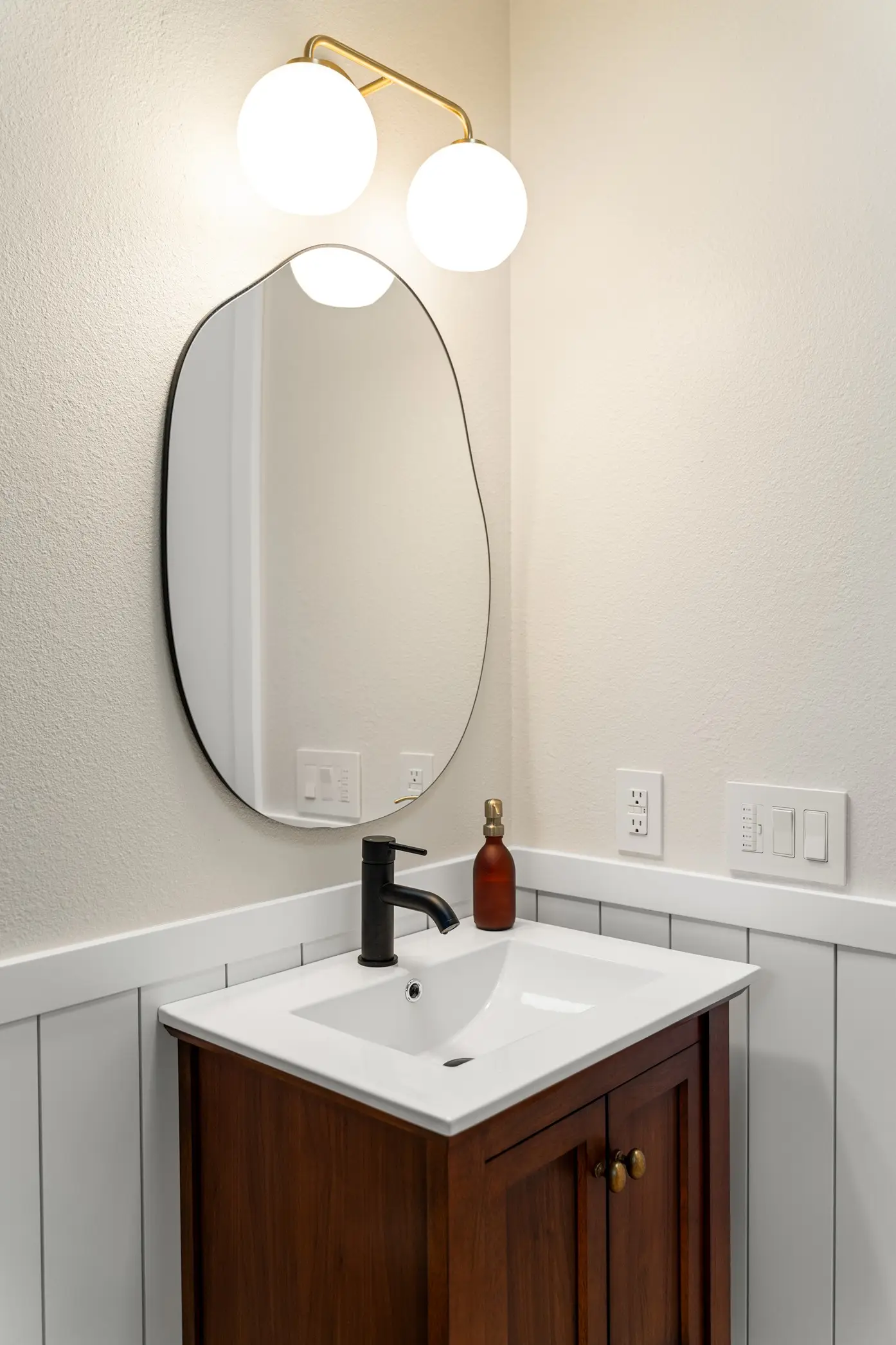 Guest Bath Transformation – Monroe After 