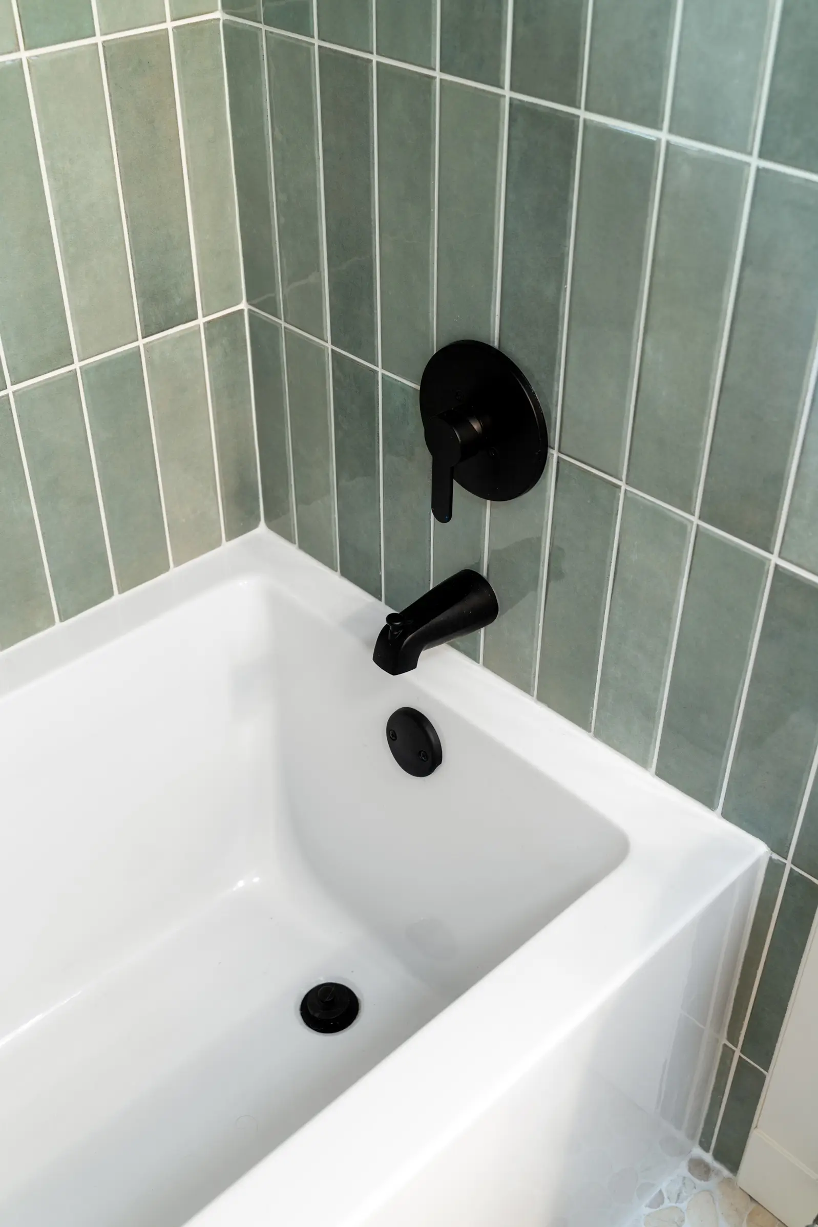 Guest Bath Transformation – Monroe After 