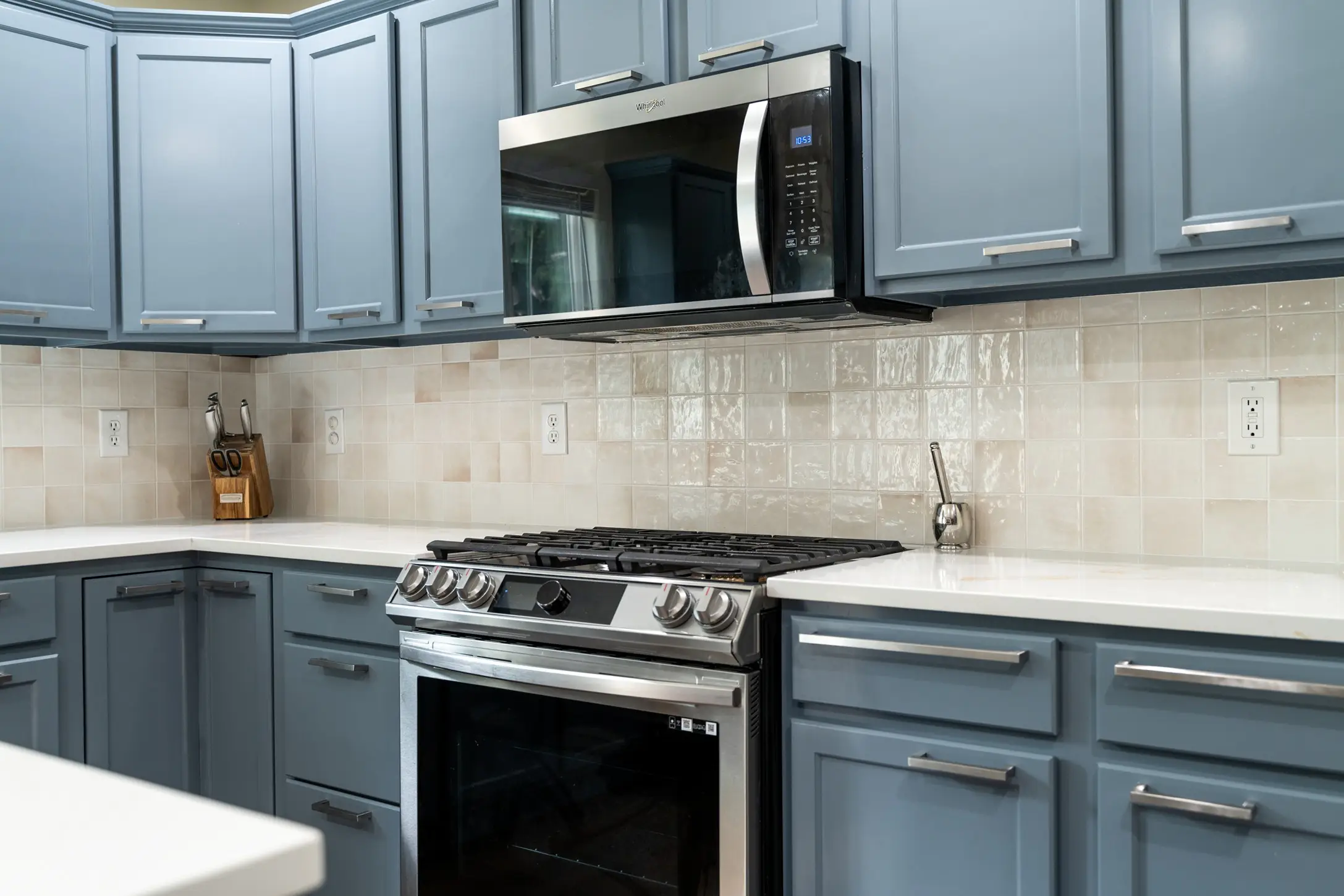 Bright Modern Kitchen Surface Update – Bothell After