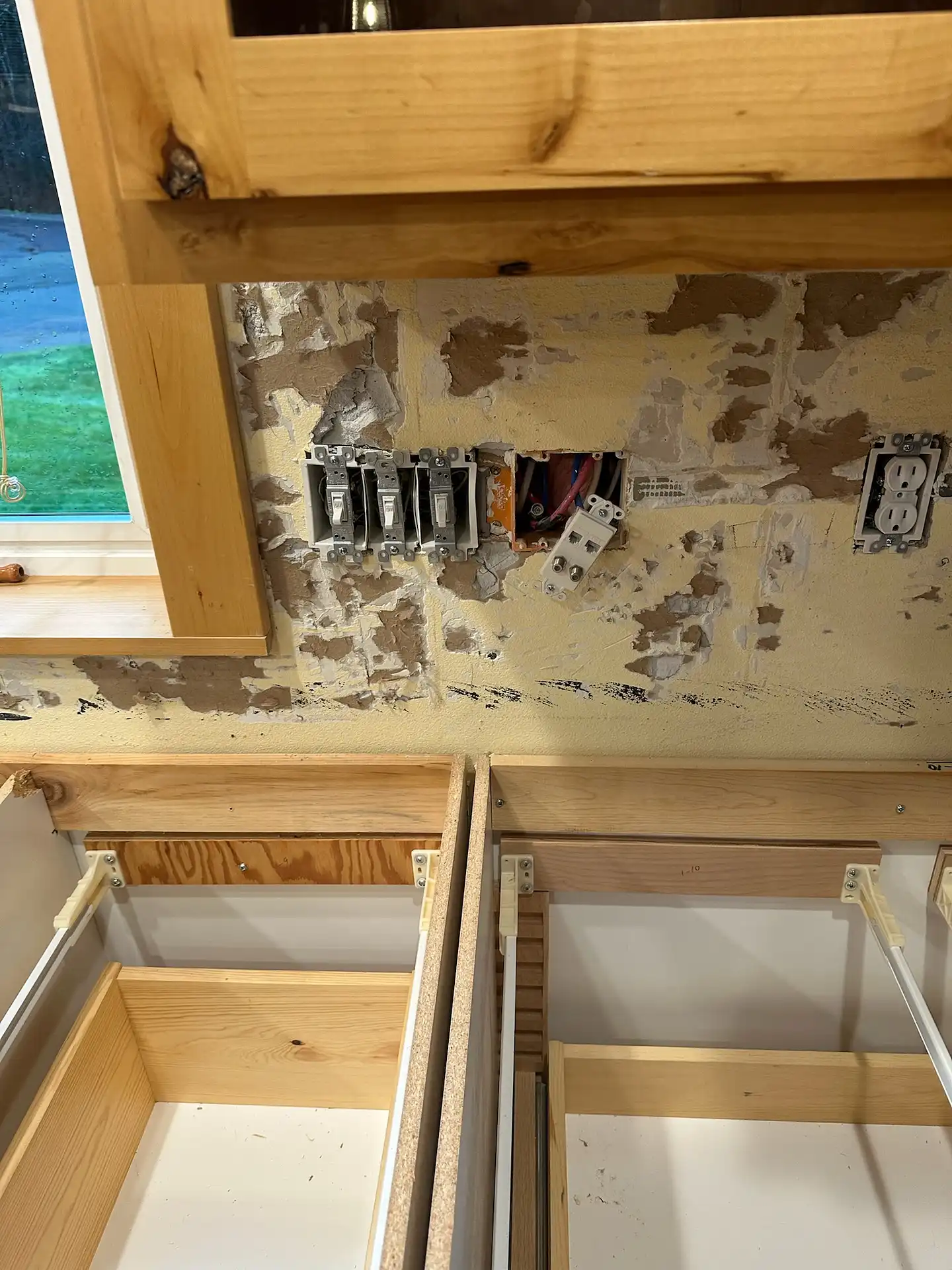 Contemporary Kitchen Transformation in Bellevue Process 