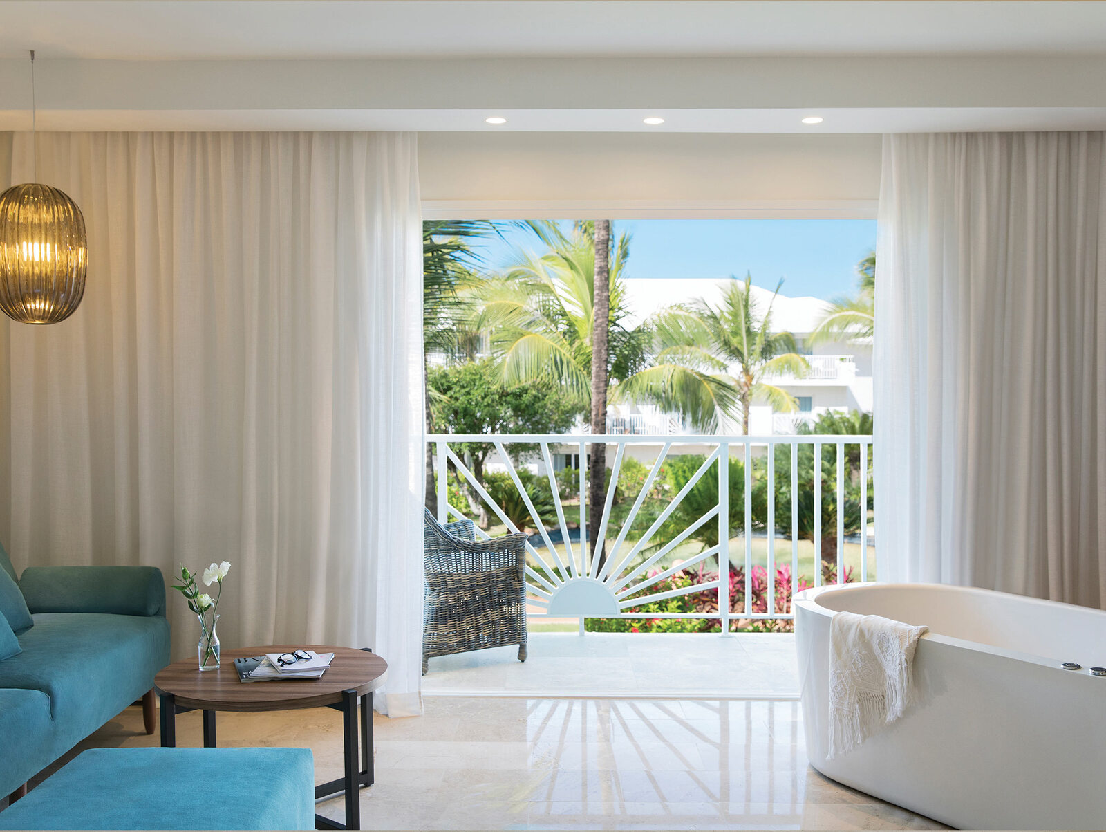 Junior suite met bad en balkon aan de tuin