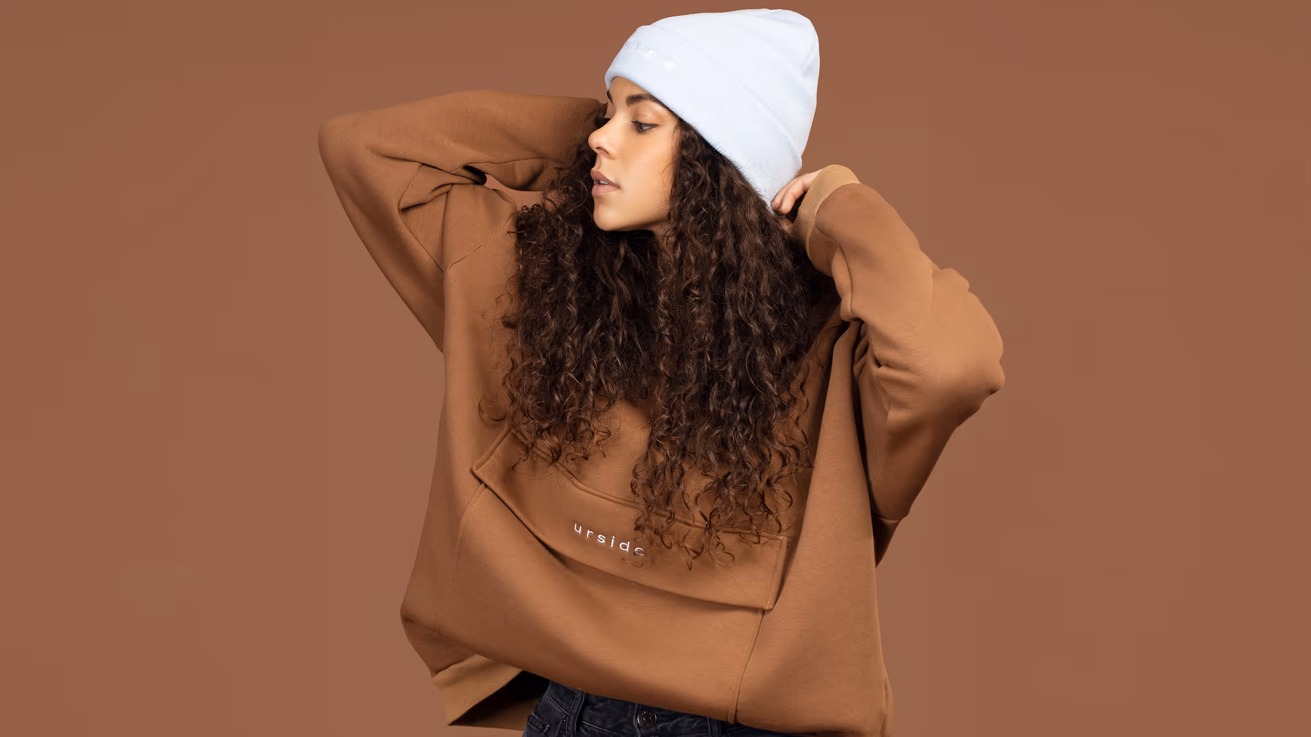 URSIDE Clothing: Content-Produktion für die „Hibernation“-Kollektion. Teaser, Ads & Fotos für Webshop & Social Media – nachhaltige Mode perfekt in Szene gesetzt.