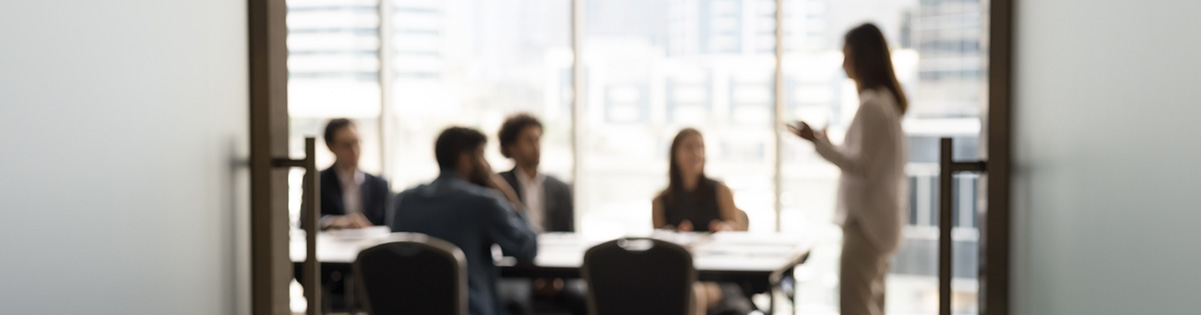 سرّ شركات الاستشارات: تصميم العروض الذي يربح عقودًا بملايين الدولارات