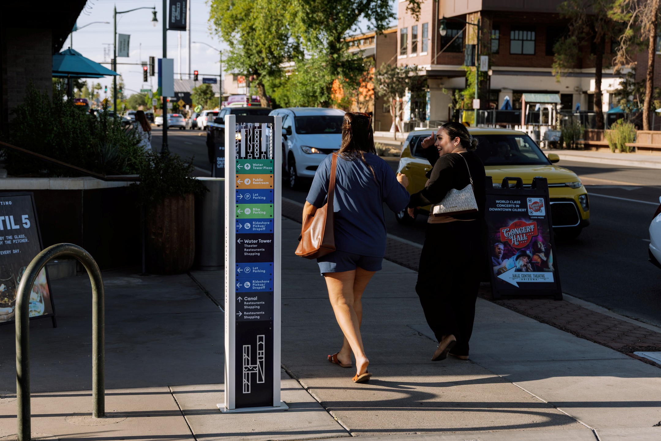 Standalone, branded signage helps guests navigate through the Heritage District. 