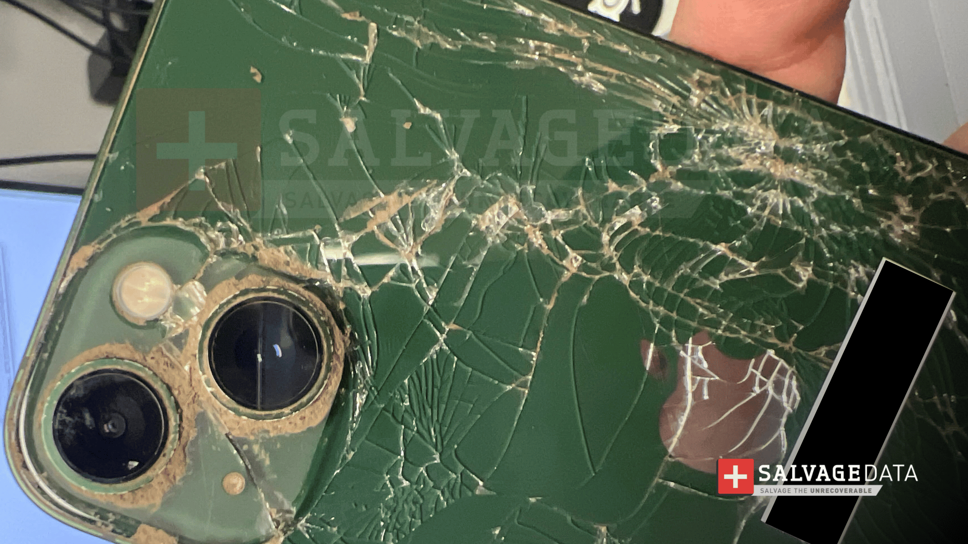 photo of the broken phone