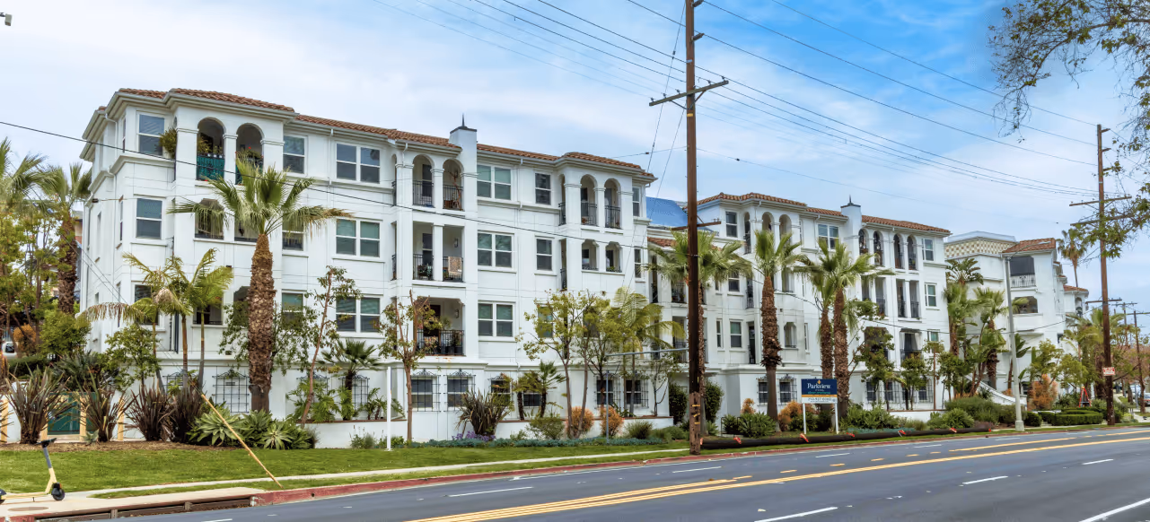 Parkview Living Apartments in Los Angeles, California