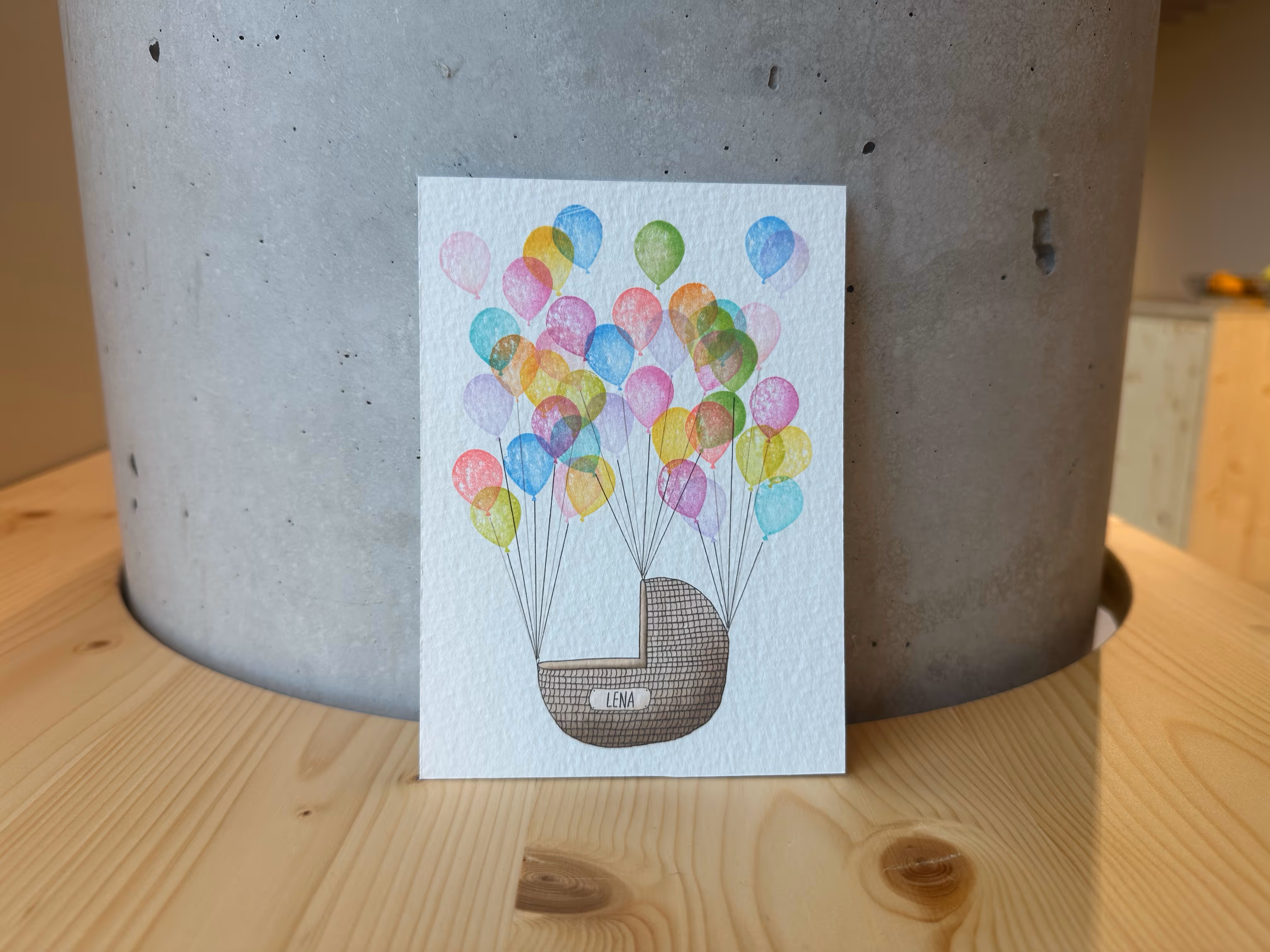 geboortekaartje van Lena, met handgestempelde ballonnen