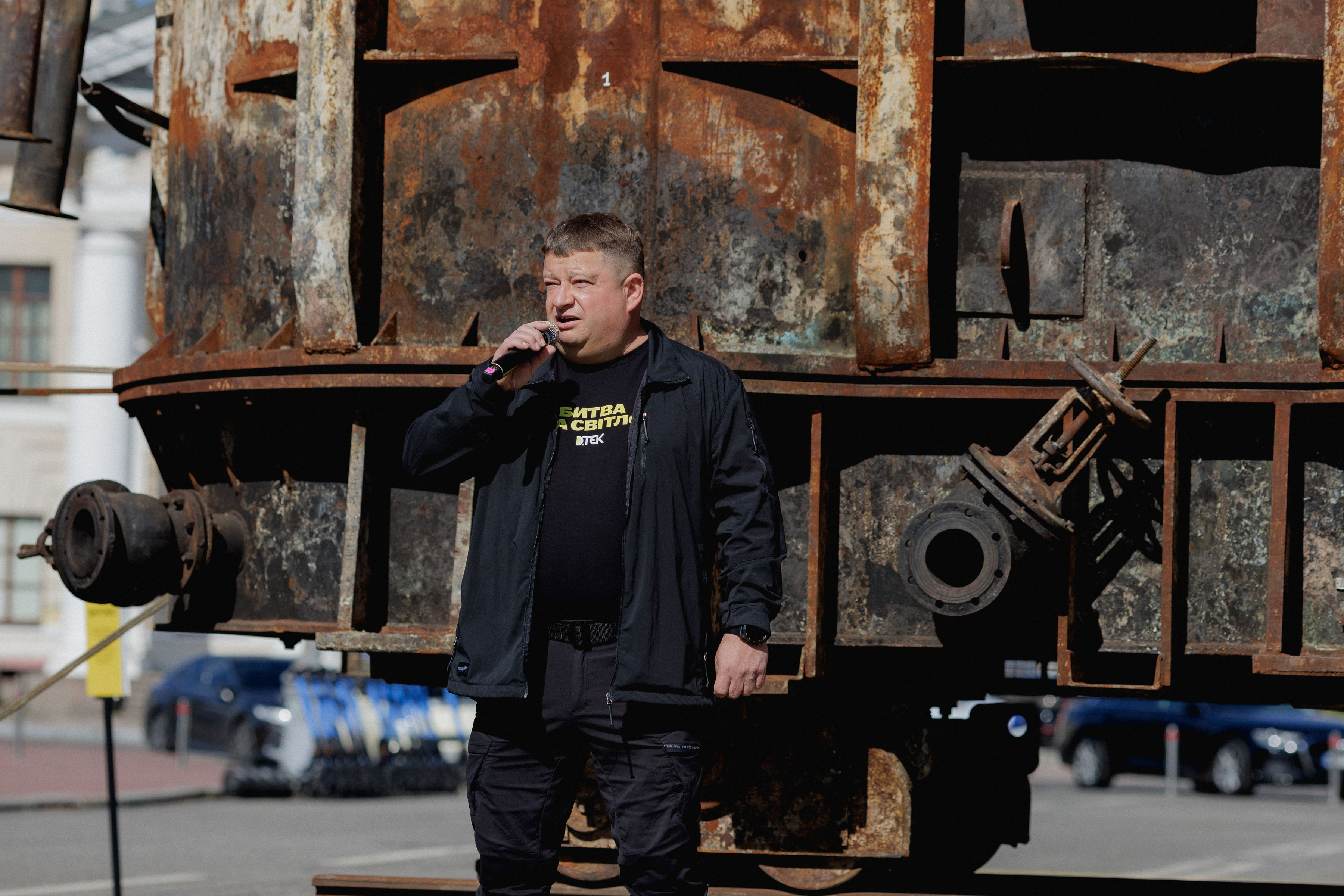 Fight for Light, Installation, Kyiv Kontraktova Square, Port of Culture