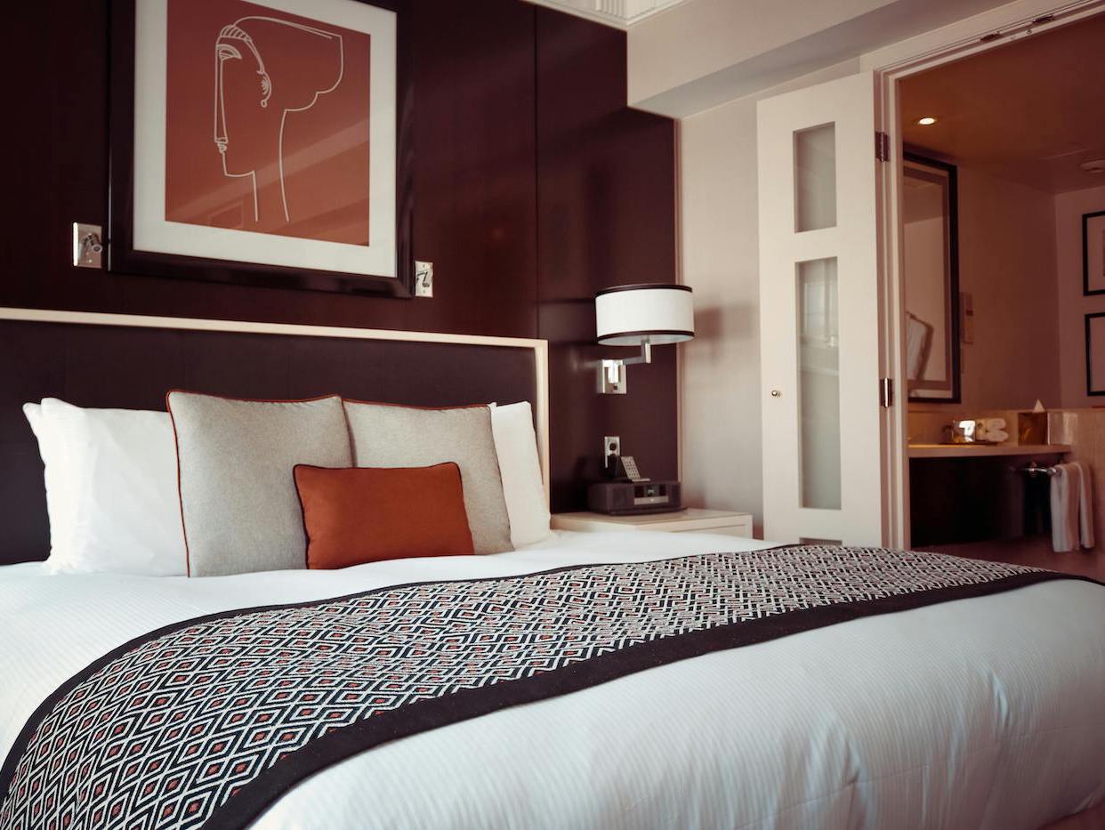 hotel bedroom