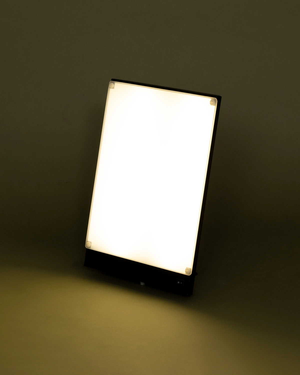 BOXelite Desk Lamp Side Dark