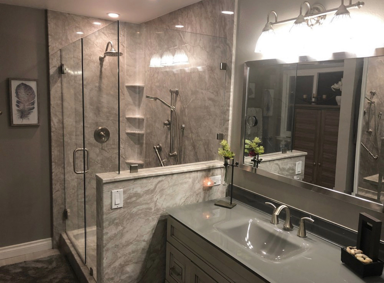 luxurious master bathroom