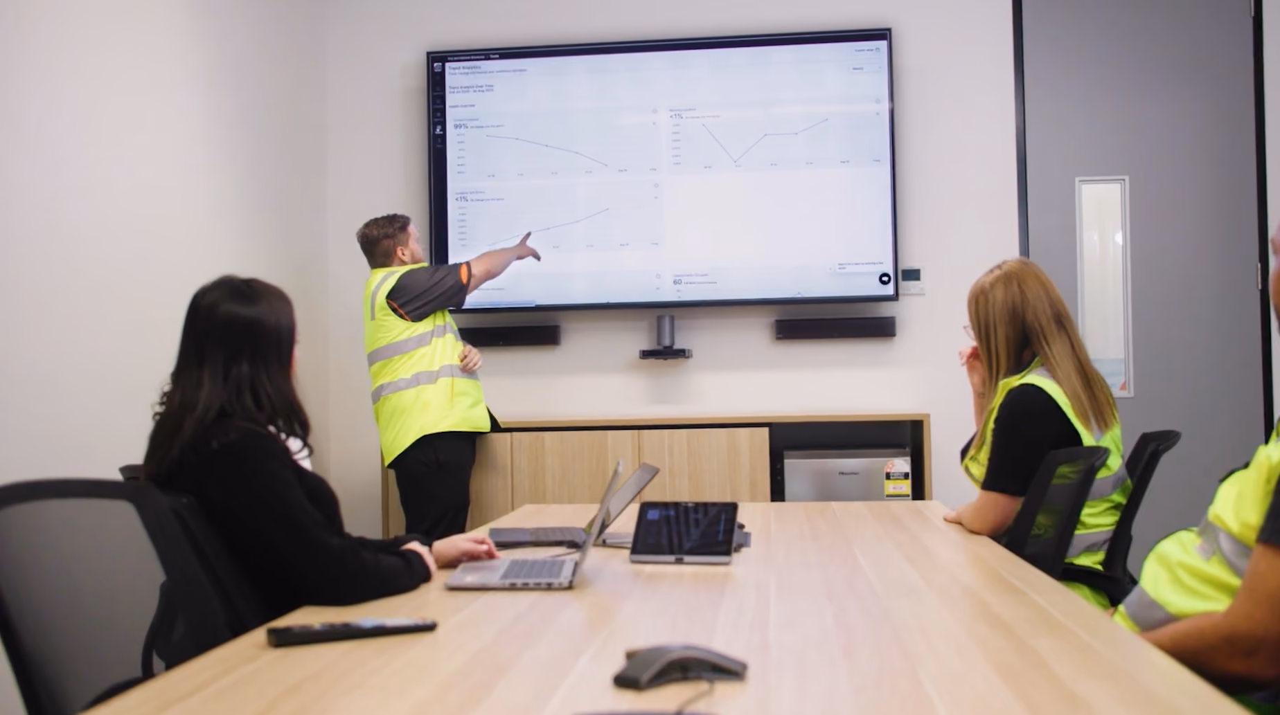 DexoryView dashboard surfacing actionable warehouse optimisation insights