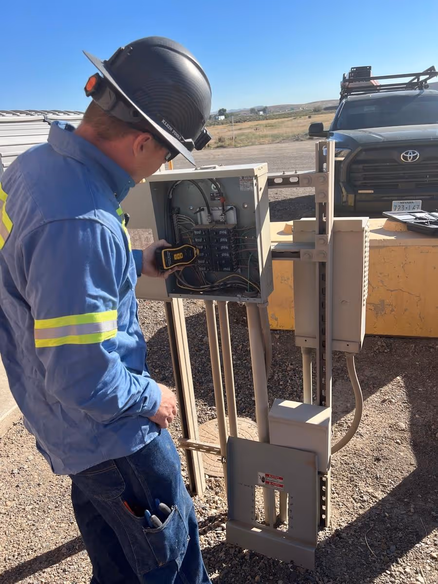 Bench Electric 1200x1200.jpeg