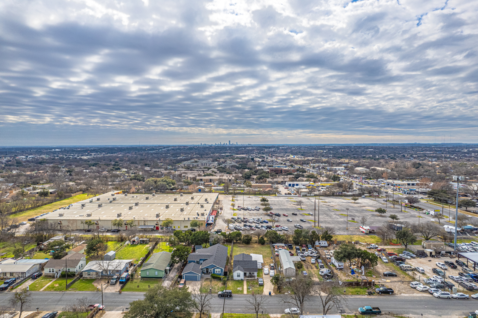 Retail At North Lamar