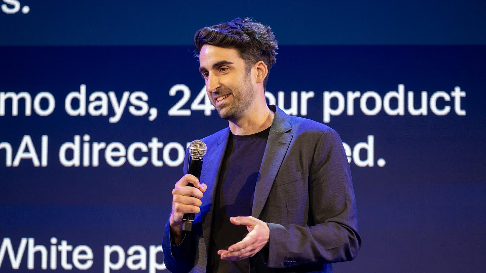 Peter Duffy delivering an executive briefing